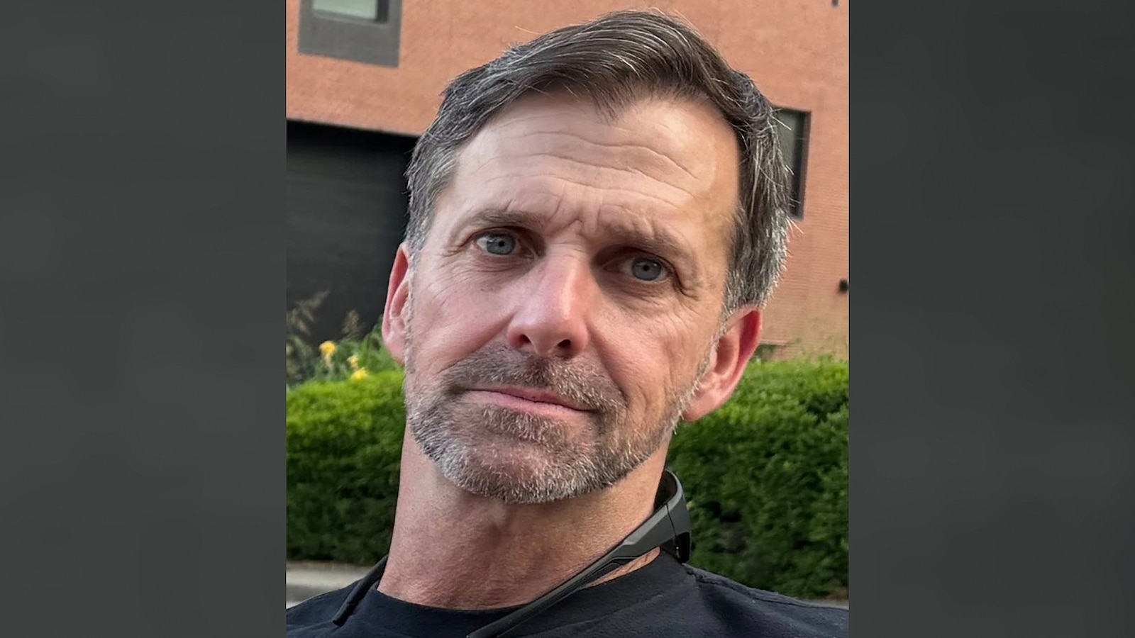 Manhunt underway for veteran with survival training accused of trying to kill wife