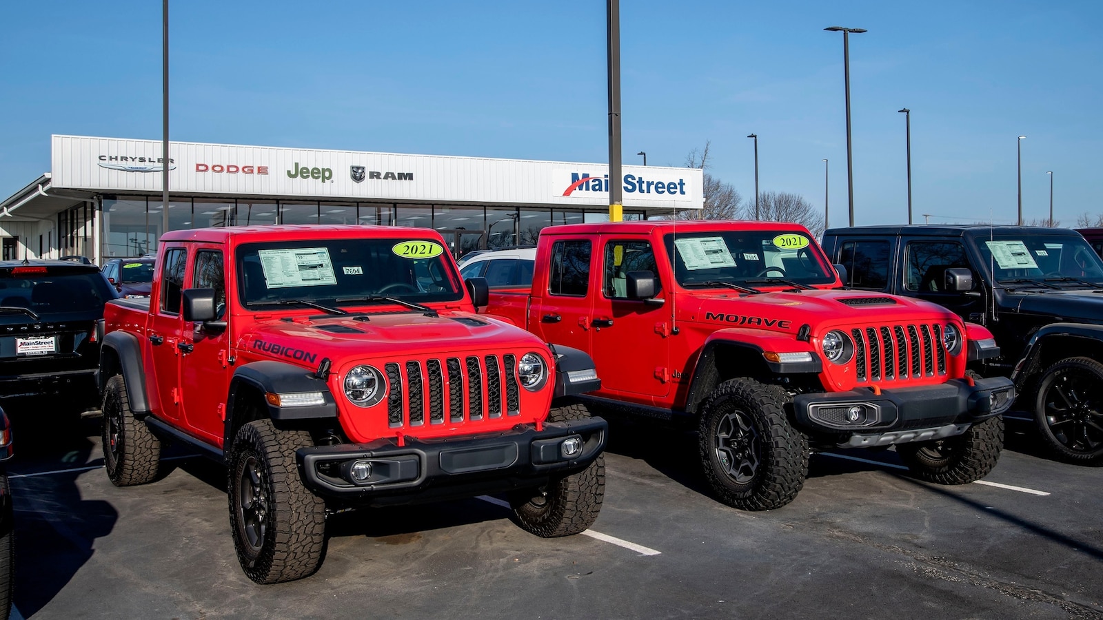 Stellantis Projects $2.7 Billion H1 2025 Loss, Blames Trump Tariffs