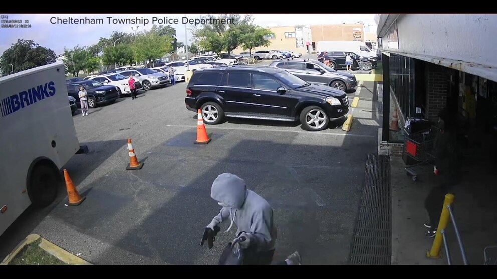 Video Philadelphia police search for suspects who stole up to $700,000 ...
