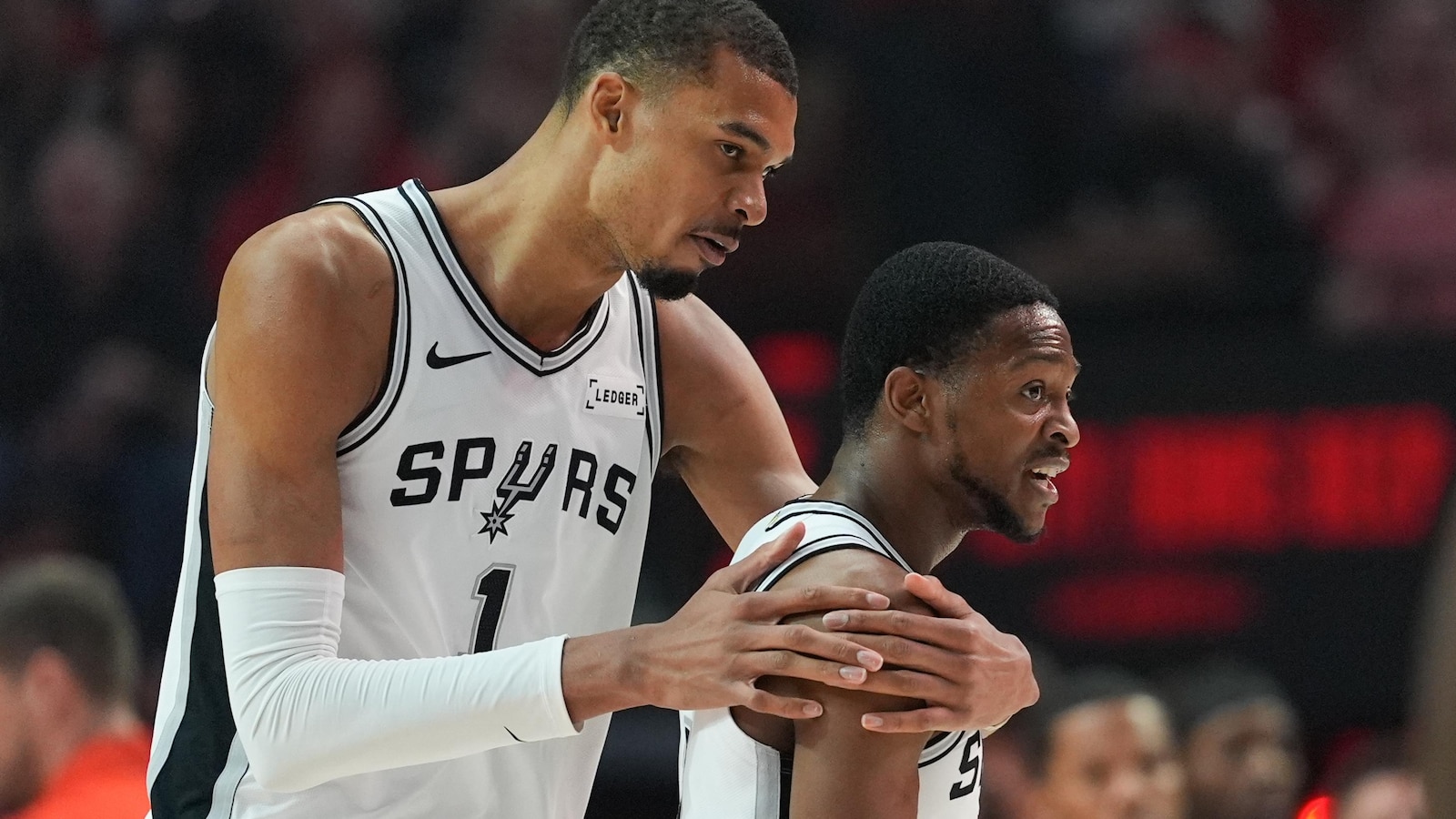 Wembanyama returns from concussion and Spurs beat Blazers 114-93 to take 3-1 series lead