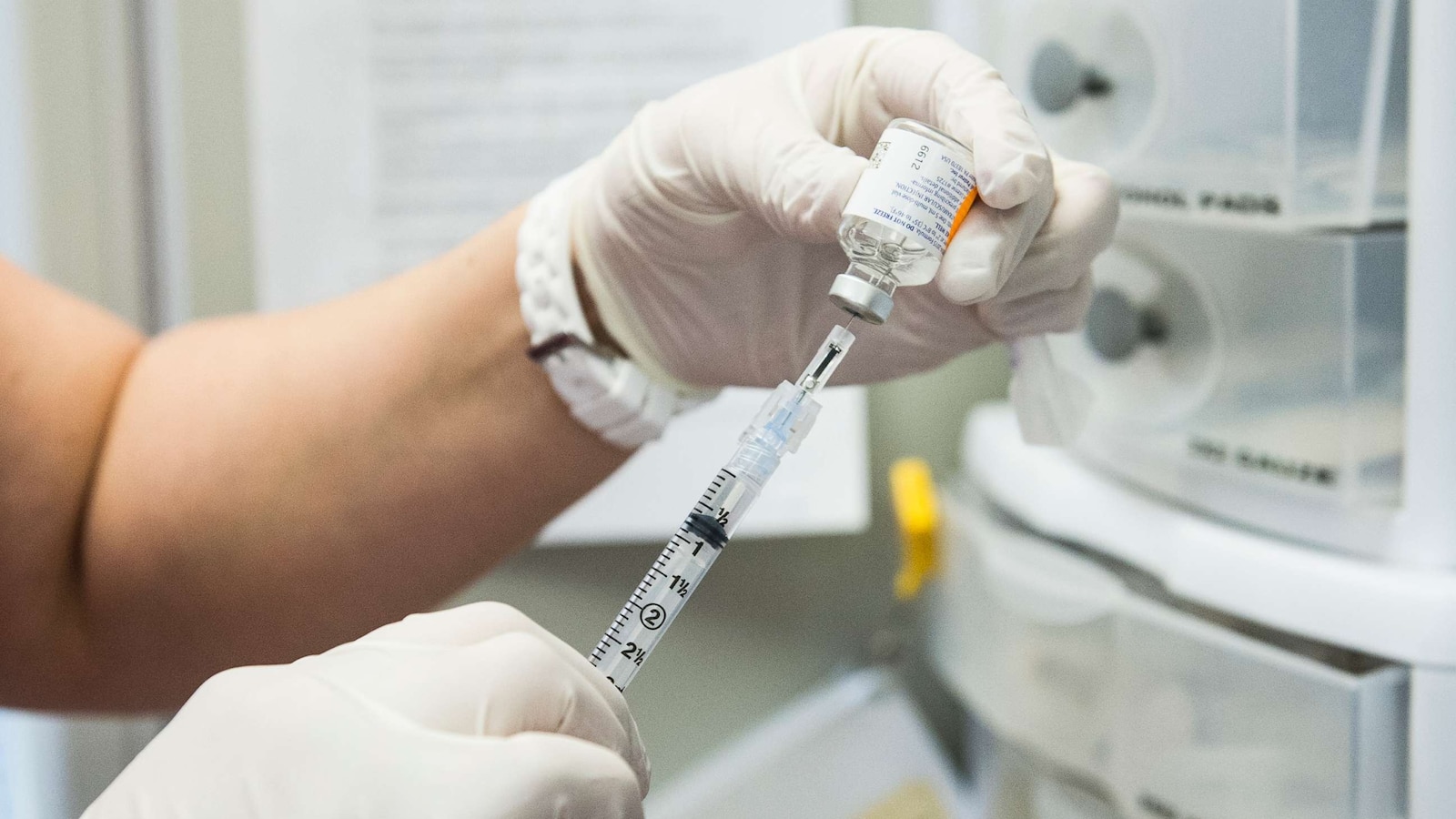 UK NHS Expands Winter Vaccine Programs Amid Uptake Decline