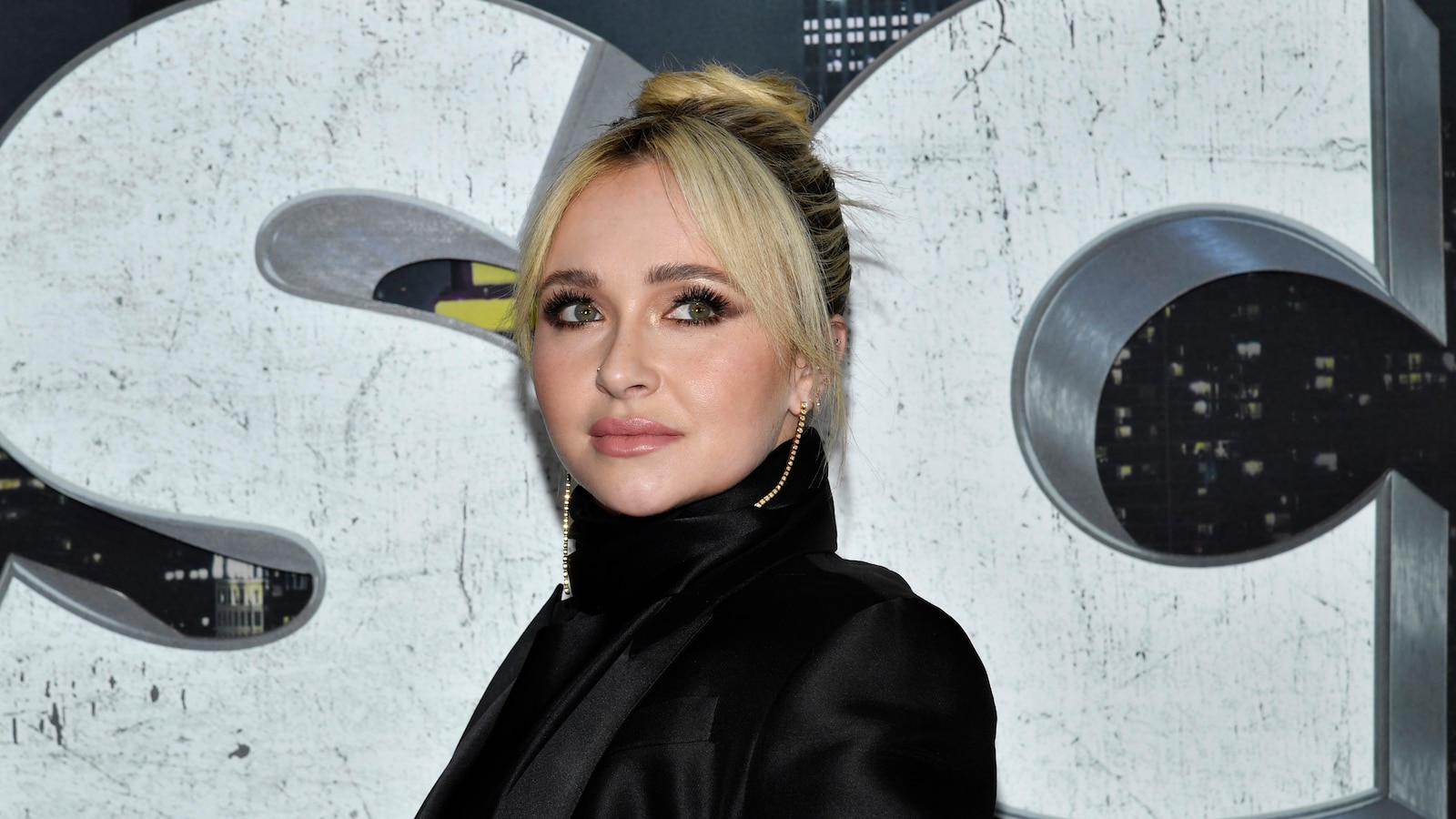 South Carolina police close investigation into Hayden Panettiere’s death after coroner’s ruling  abcnews.com