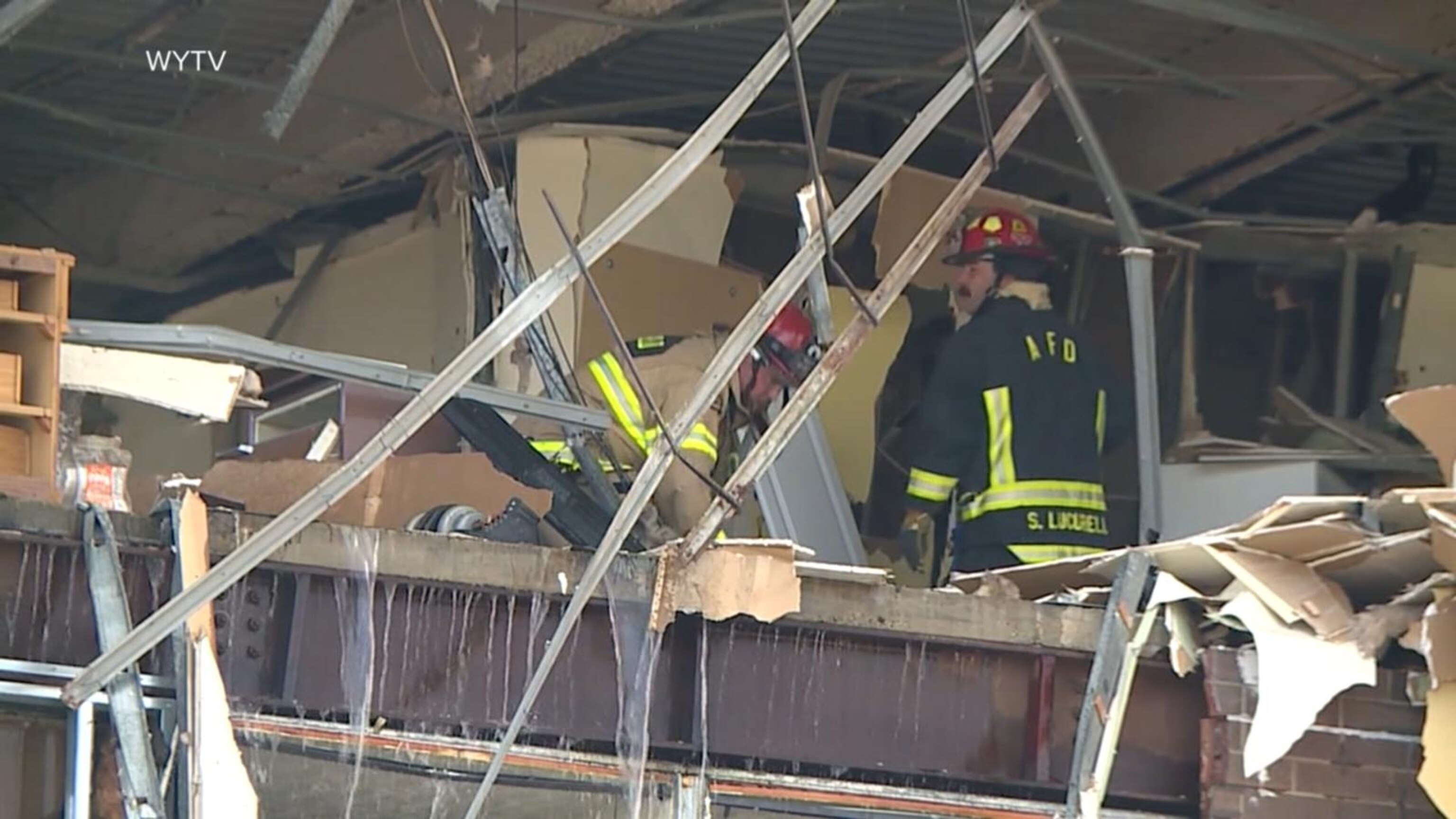 Video 'Pandemonium' after explosion at senior living apartment