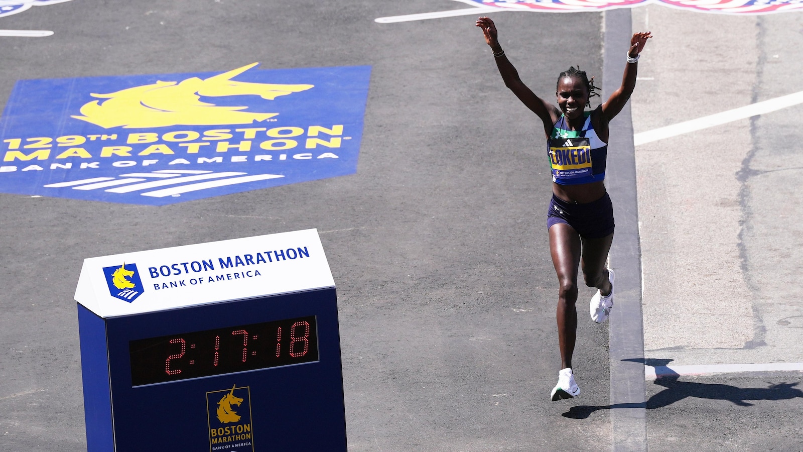 Stacked field and tailwind could mean another year of fast times at Boston Marathon