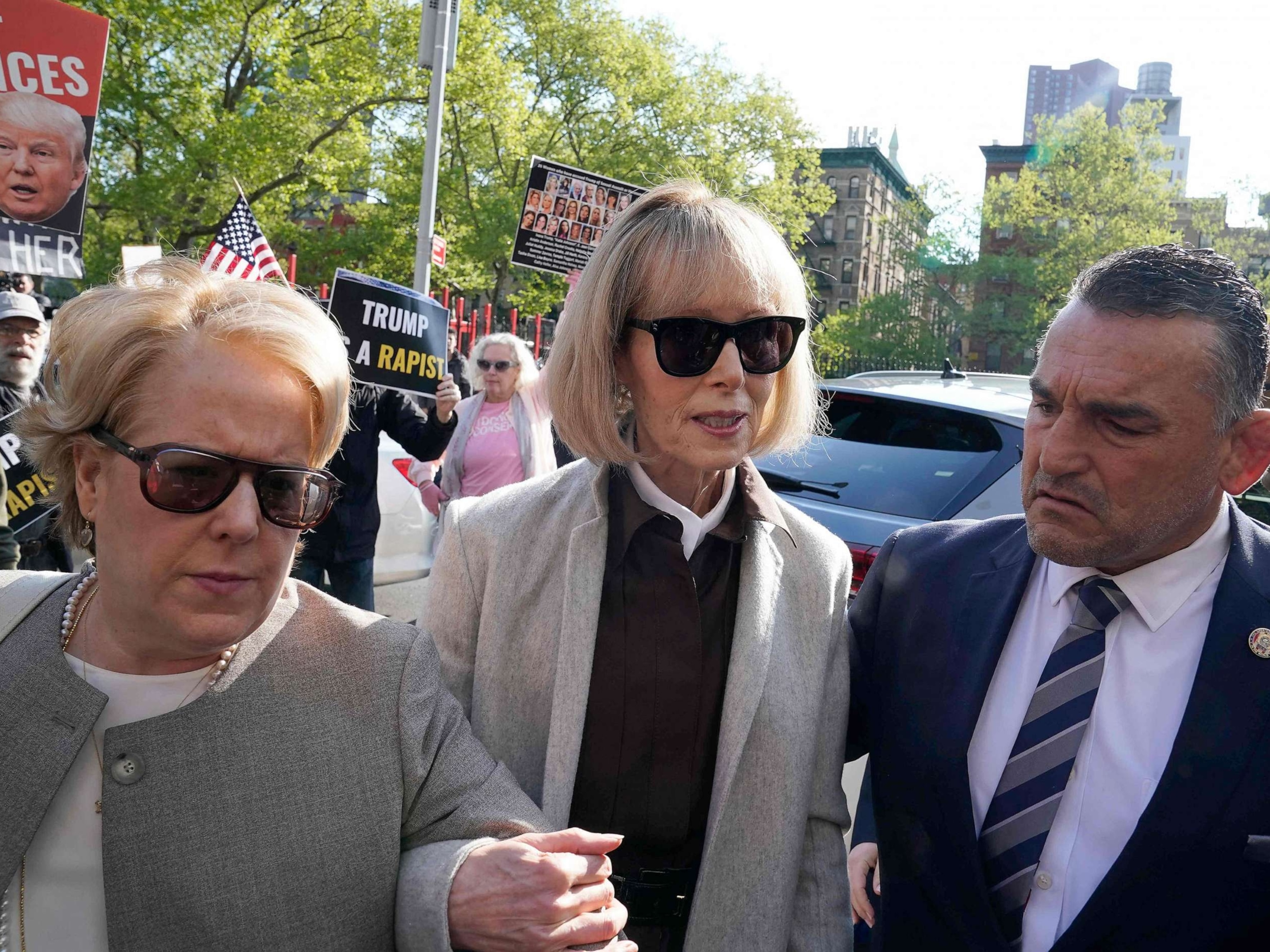 PHOTO: Writer E. Jean Carroll arrives as jury selection is set to begin in the defamation case against former President Donald Trump brought by Carroll, who accused him of raping her in the 1990s, at the Manhattan Federal Court, New York, April 25, 2023.