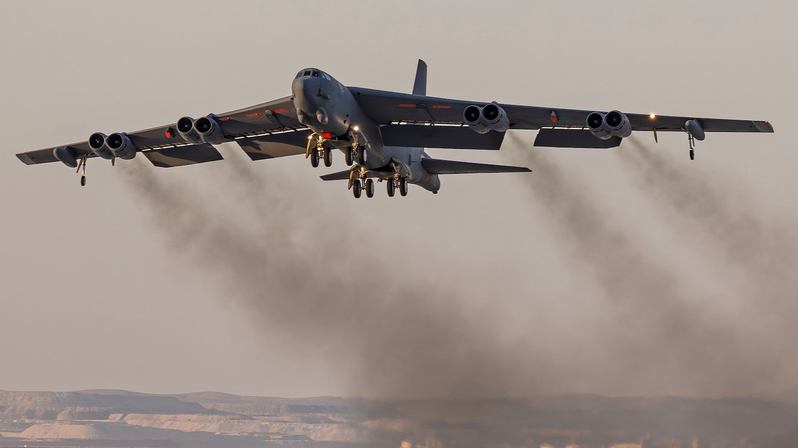 Air Force B-52 bomber crashes after takeoff at Edwards Air Force Base