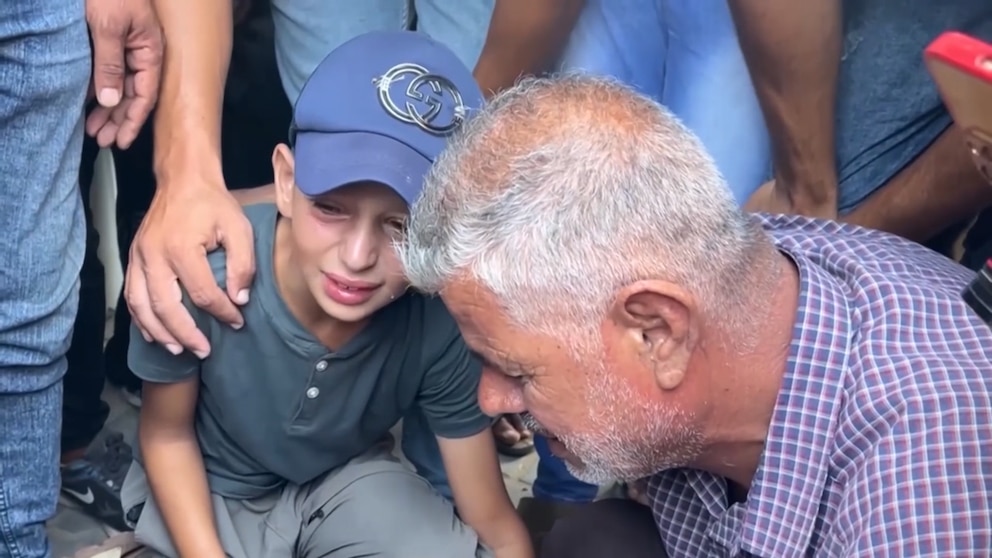 Video Israeli forces press forward with their military operation in ...