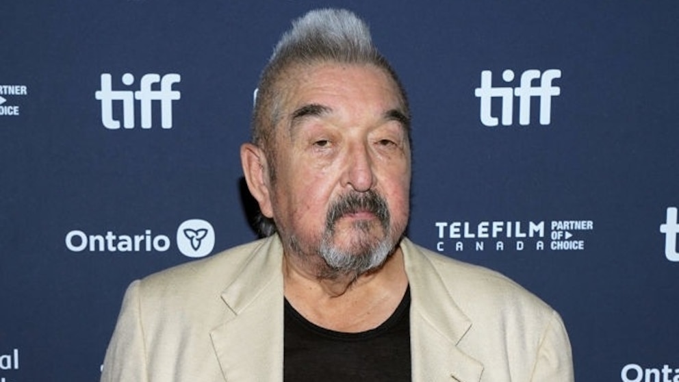 Dances With Wolves' actor Graham Greene dies at 73 - ABC News
