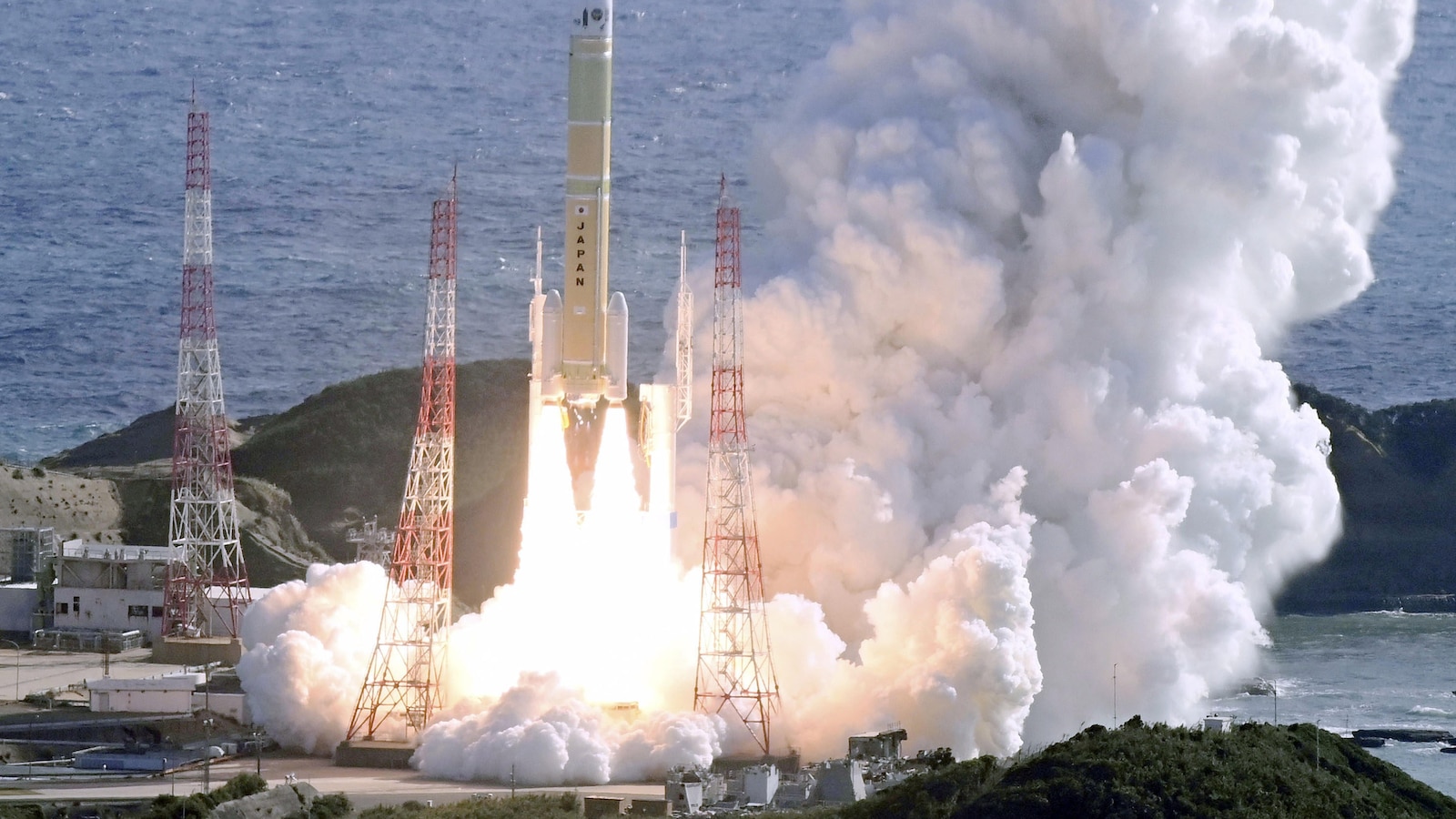 Japan's new flagship H3 rocket fails to put geolocation satellite into orbit