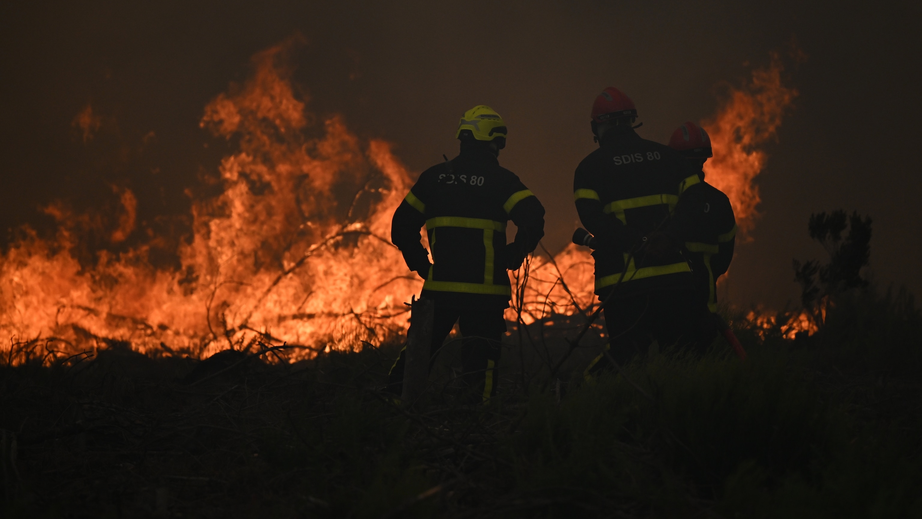 Wildfires in France drive 250,000 people from their homes and creep toward wine city of Bordeaux
