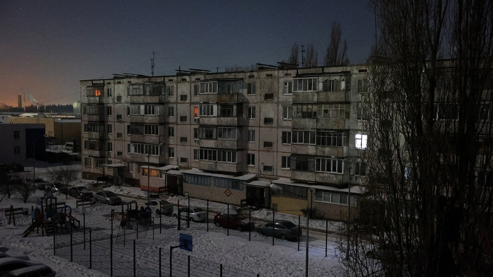 Russian border regions face blackouts after Ukrainian strikes, governors say