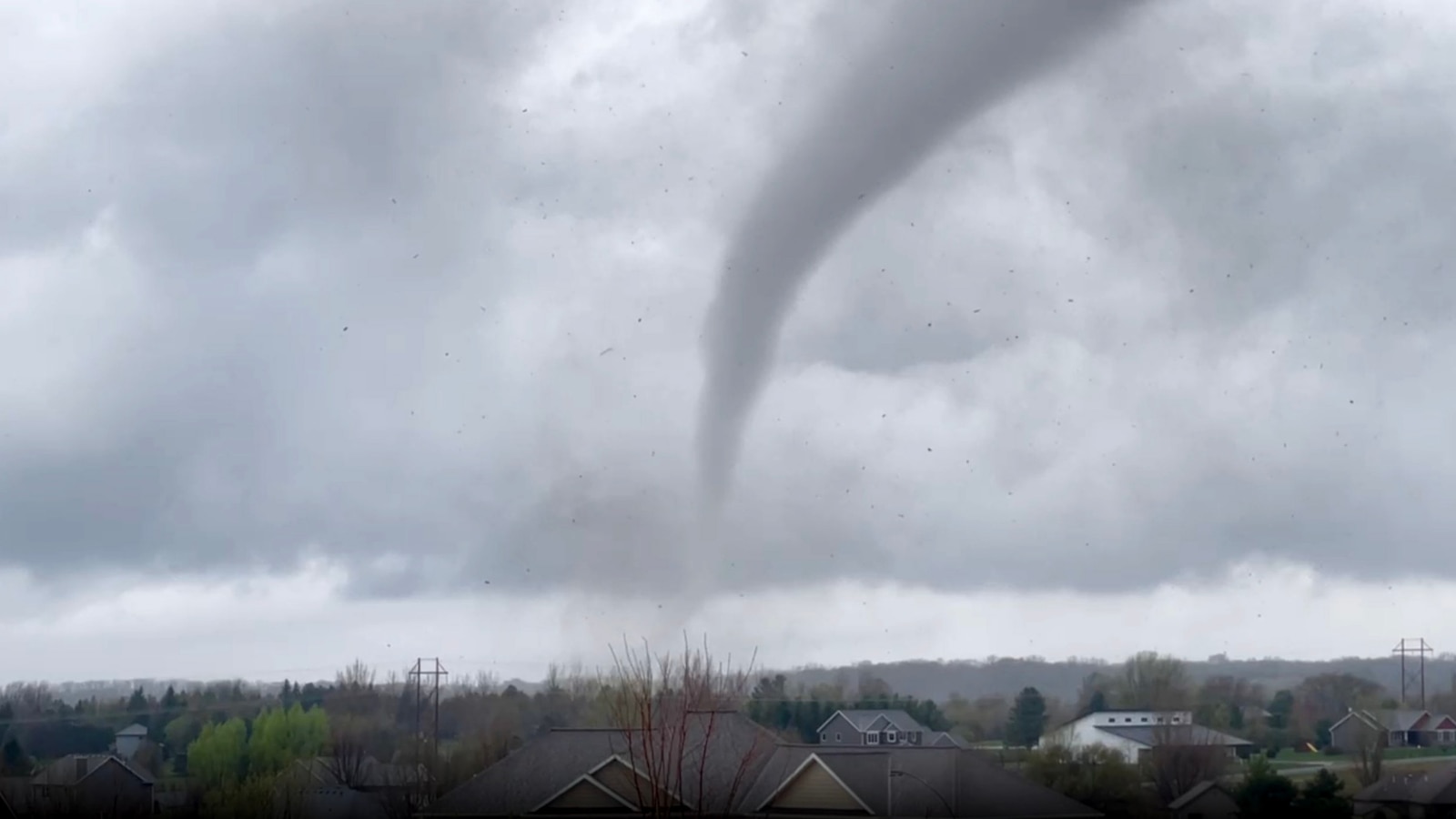 Millions under threat of severe weather, including tornadoes