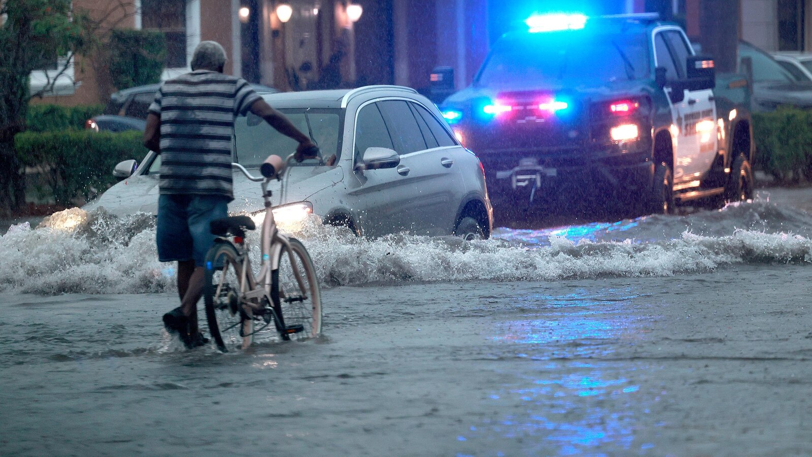  After rare flash flood emergency, Florida prepares for more heavy rainfall in coming days