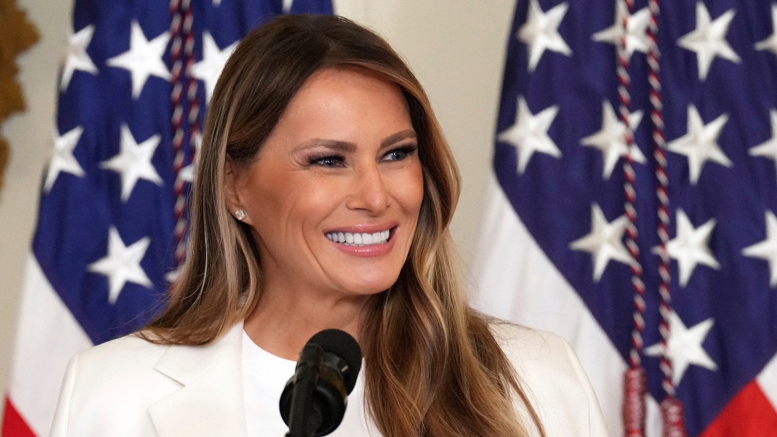 First lady Melania Trump invites students to join nationwide AI challenge contest - ABC News