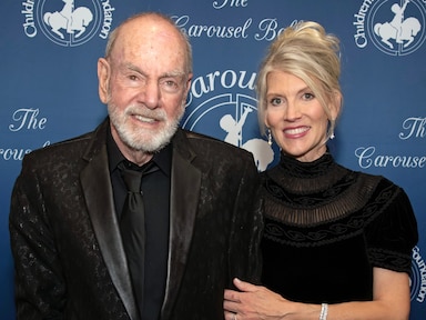Neil Diamond's wife Katie discusses their marriage: 'We're ...