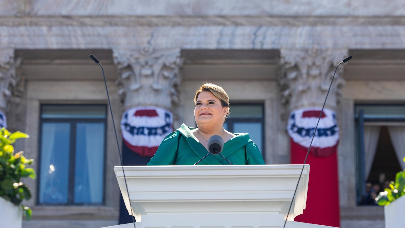 De VS worden geconfronteerd met eisen om 350 miljoen dollar aan federale financiering te herstellen om Puerto Rico van stroom te voorzien