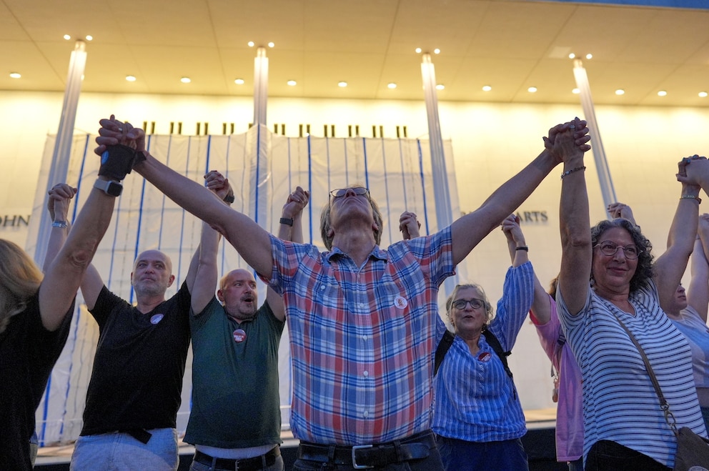 PHOTO: Trump Kennedy Center