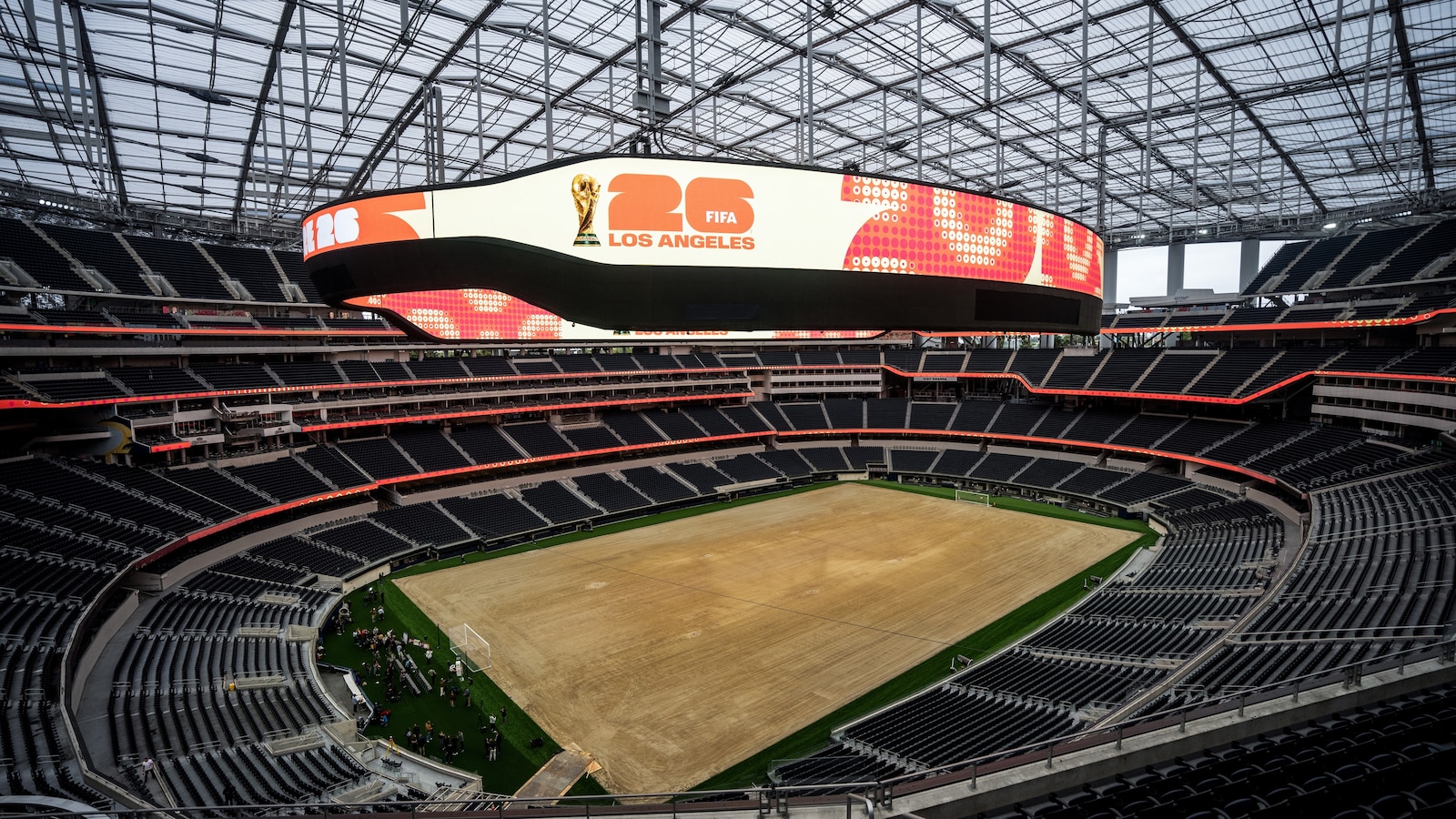 Stadium workers near LA reach tentative deal, averting strik