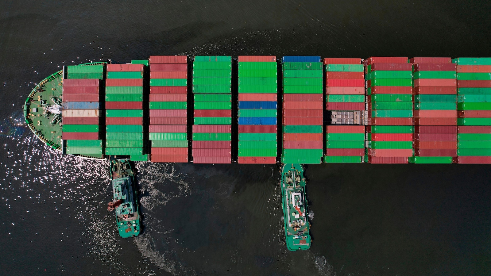 De scheepvaartsector vreest voor brandstoftekorten nu de oorlog in Iran de voorraad bunkerbrandstof onder druk zet