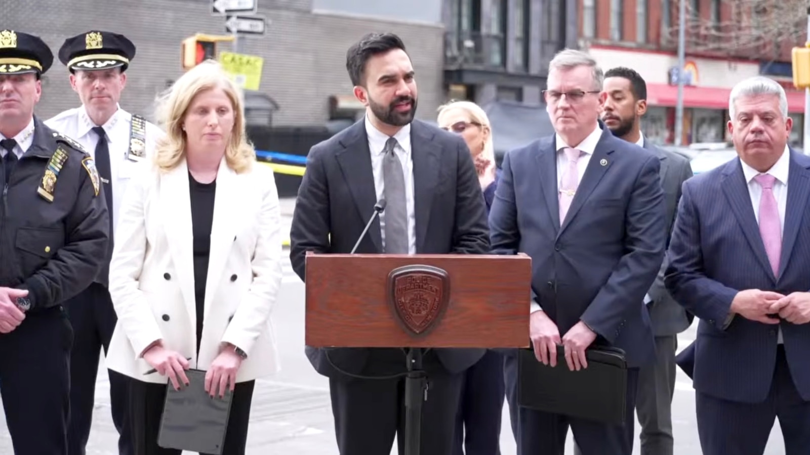 'Senseless': 7-month-old baby in stroller killed in New York City shooting: Police