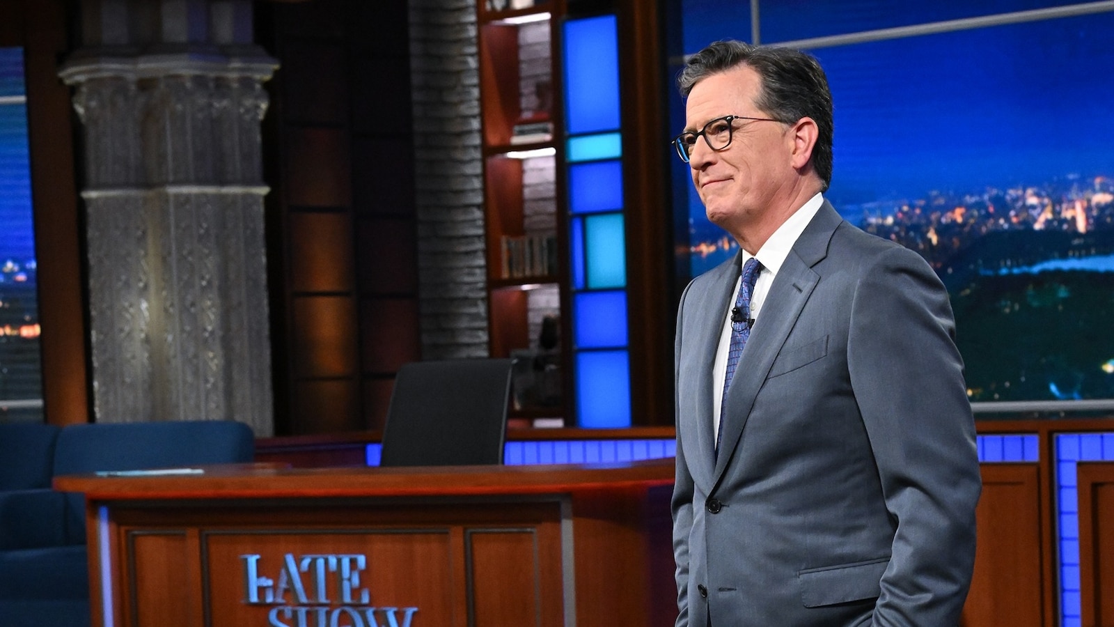 Late-night TV hosts react to 'Late Show' cancellation - ABC News, image size:1600x900