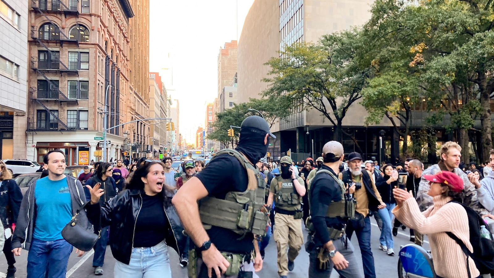 Immigration agents conducting sweep on NYC's Canal Street confronted by protesters