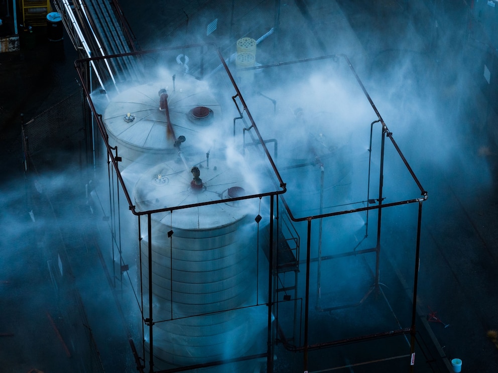 PHOTO: APTOPIX Southern California Chemical Tank