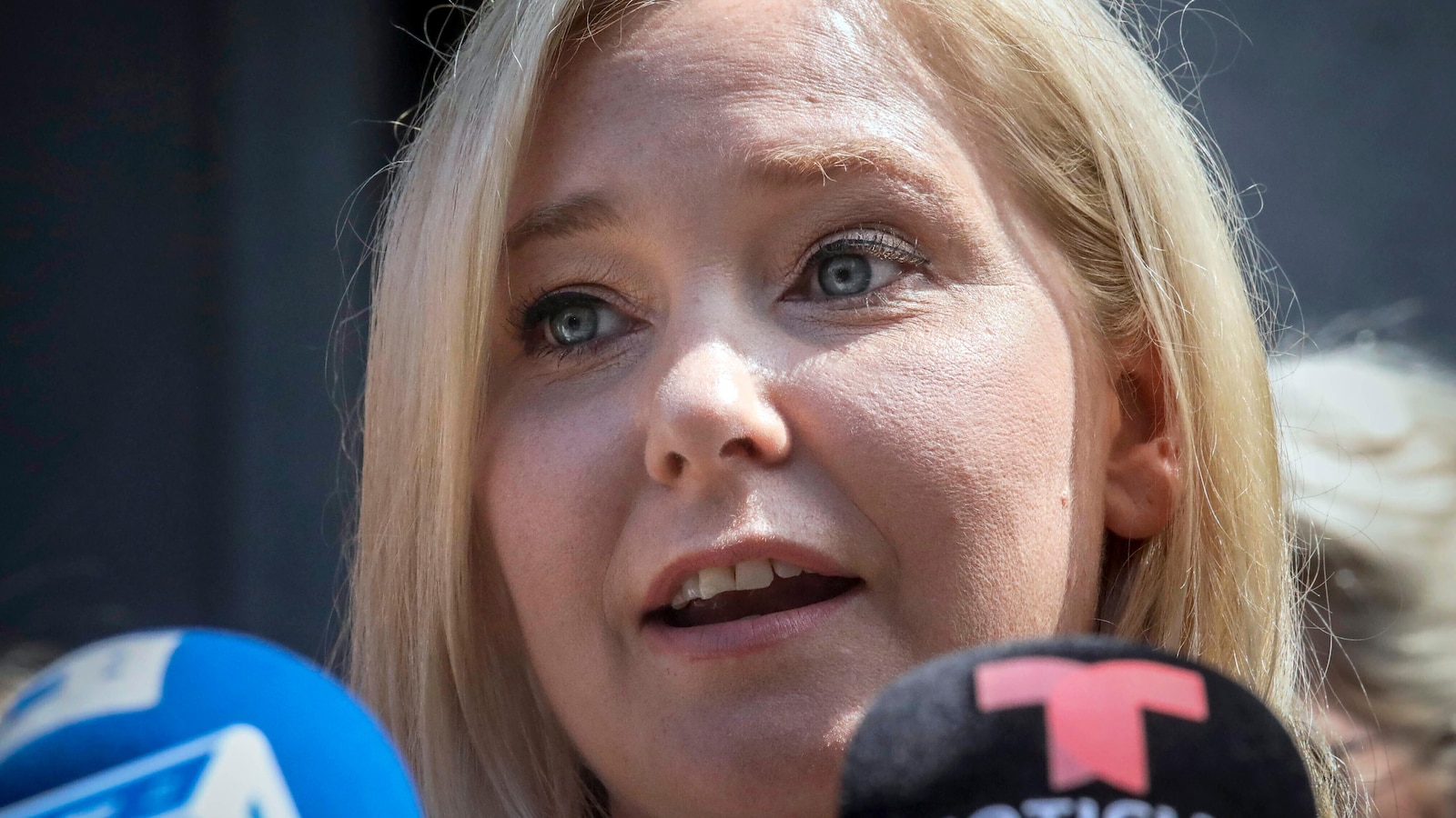 يريد أبناء فيرجينيا جيوفري، الذين اتهموا أندرو وإبستين، السيطرة على ممتلكاتها