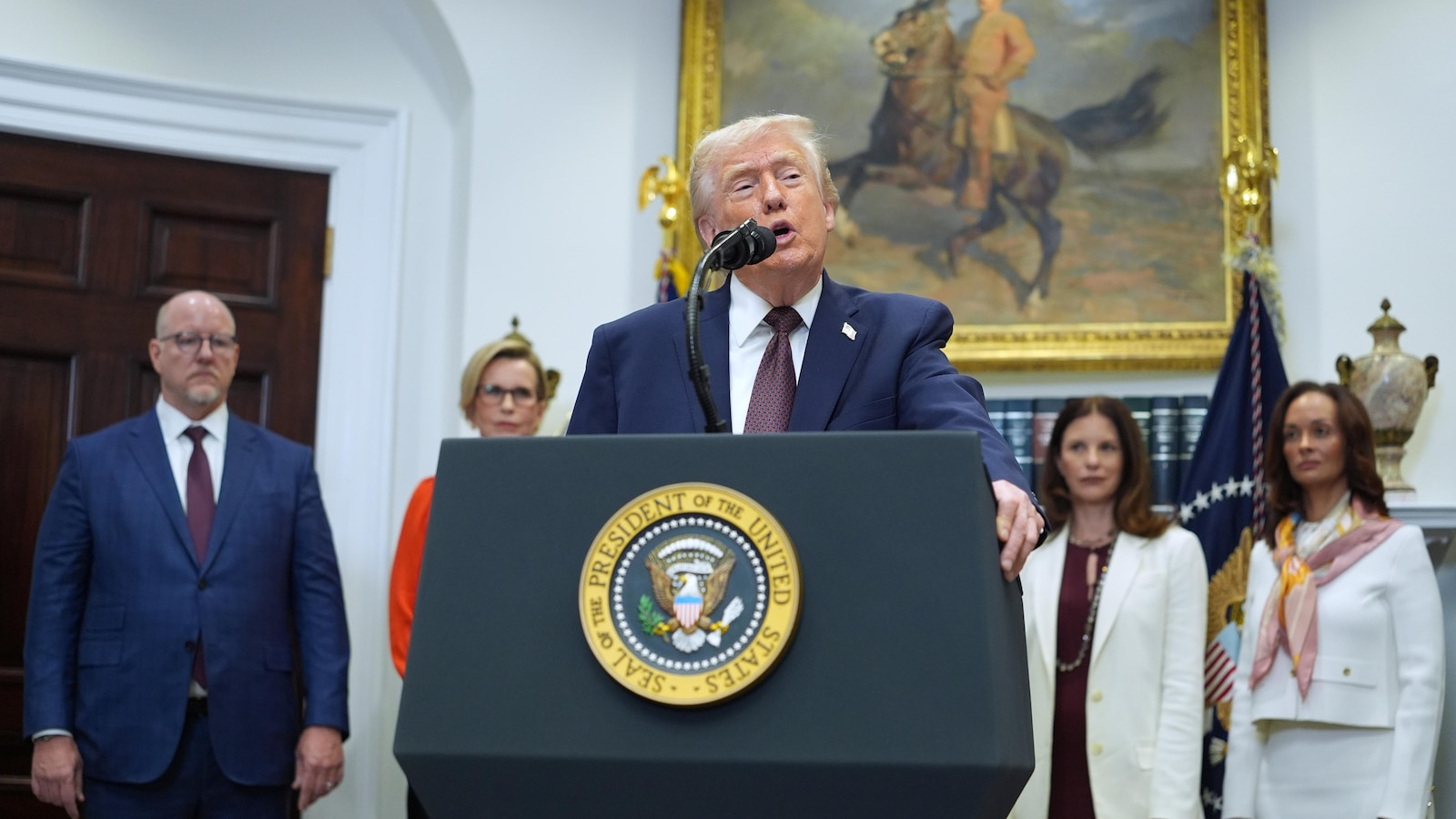 Trump announces lower drug price deals with 9 pharmaceutical companies