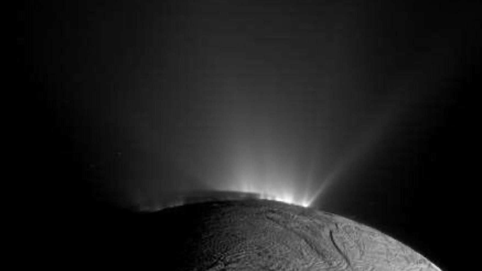 Study adds to possibility of favorable conditions for life at Saturn's moon Enceladus