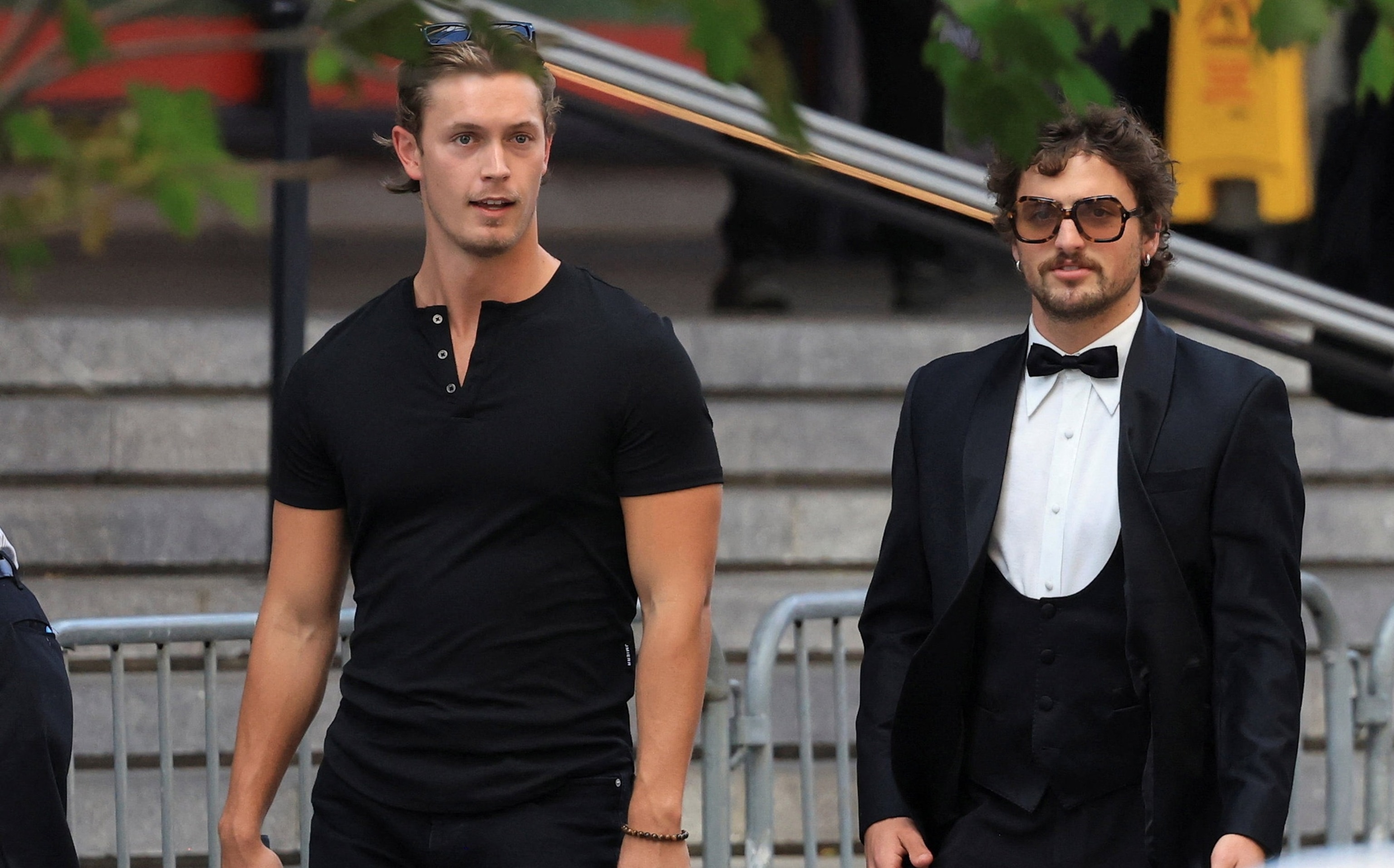 Guests arrive at MSG for Taylor Swift, Travis Kelce 2nd wedding event