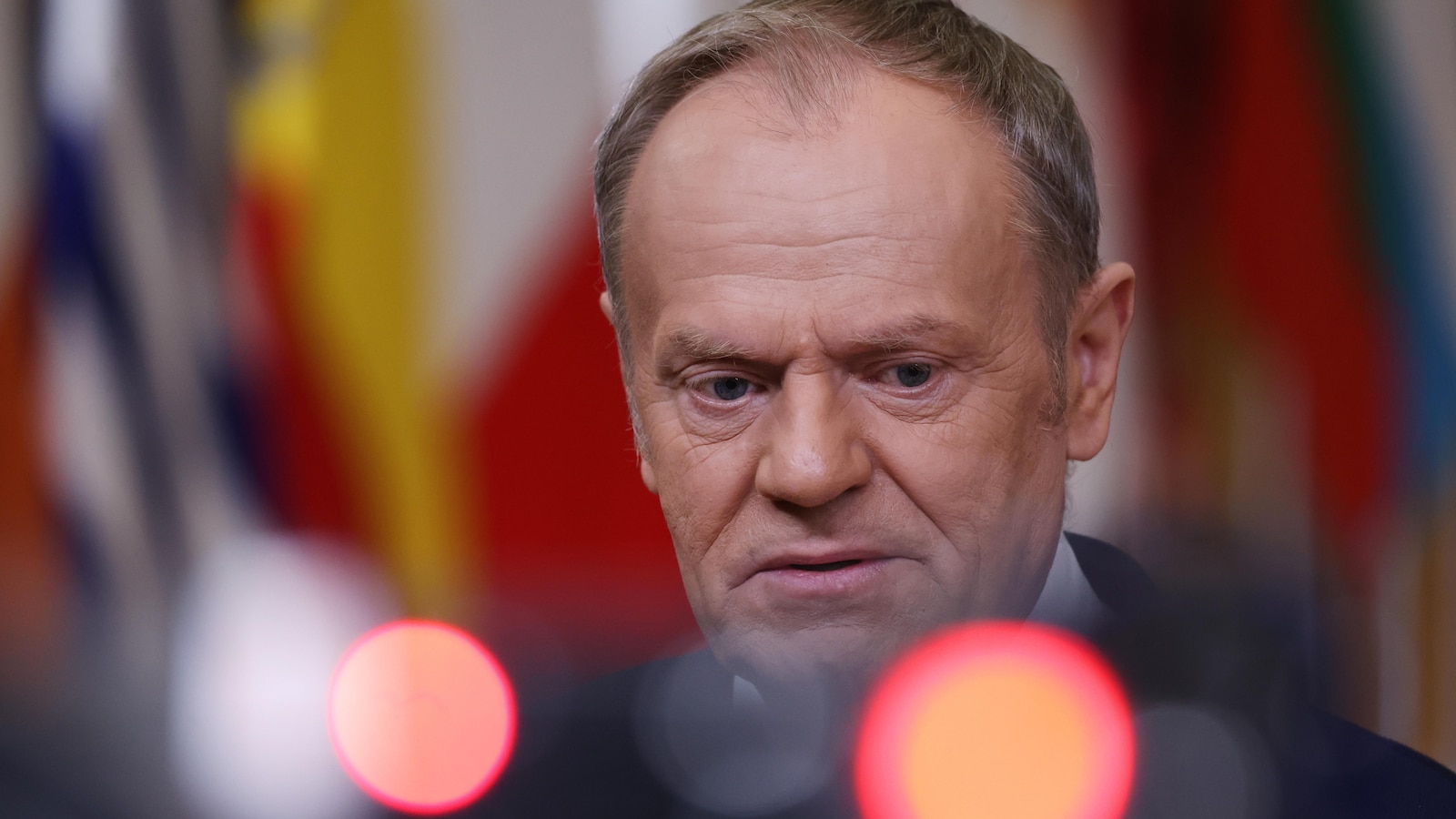 Полският министър председател Доналд Туск казва че властите ще анализират