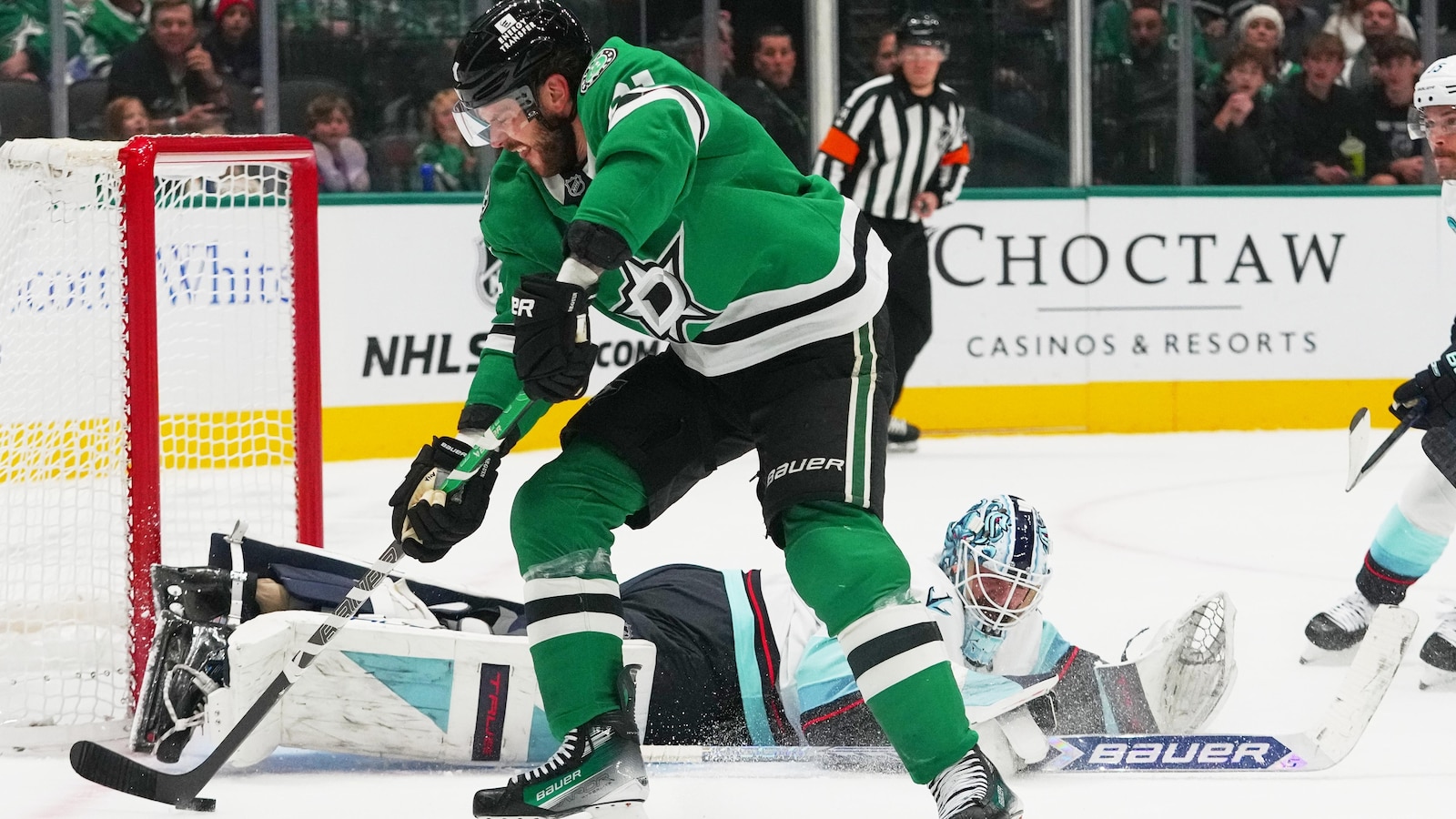 Seguin's late first-period goal gives Stars 2-1 win over Kraken