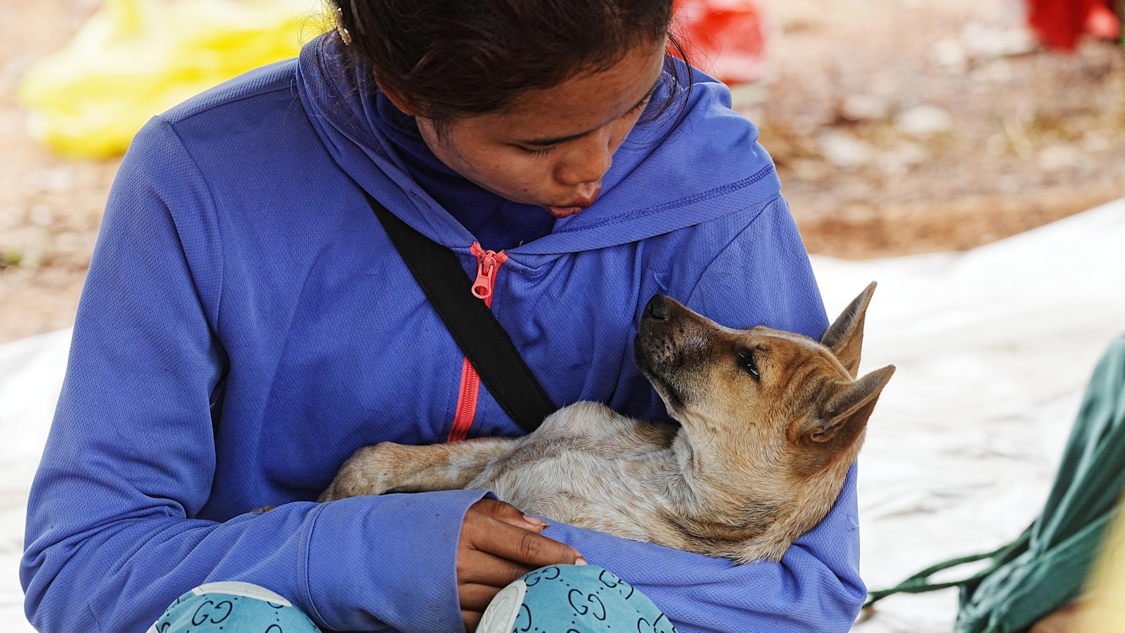 Тайландските власти обявиха четирима цивилни загинали при тежки бойни ракети