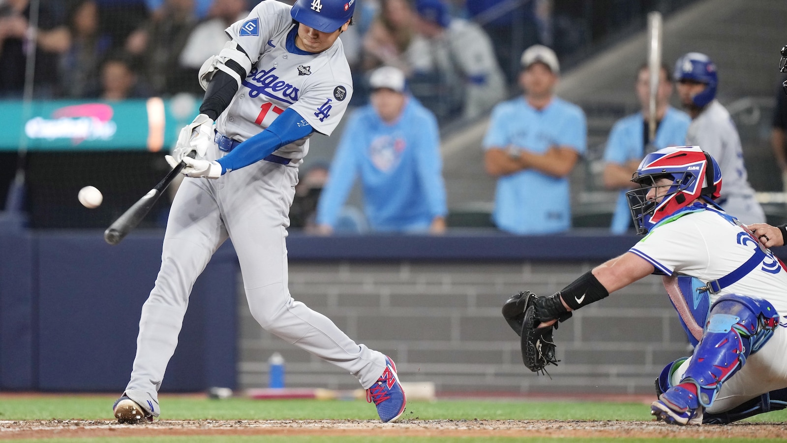 Ohtani Hits First World Series Home Run but Dodgers Lose Game 1 to Blue Jays