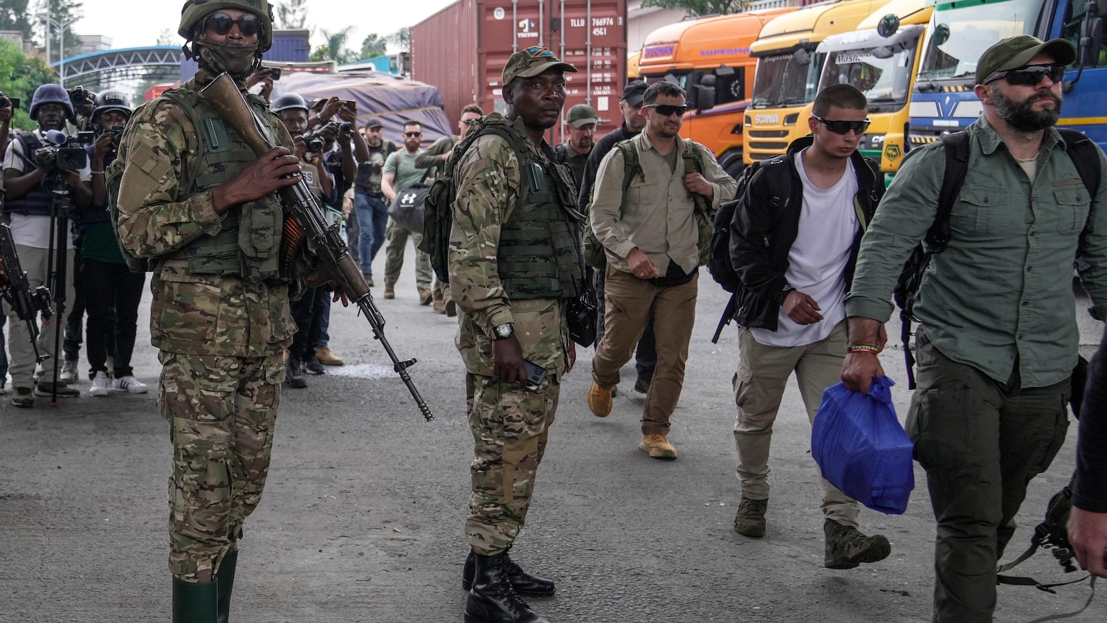 تقول جماعة حقوقية إن المتمردين الكونغوليين يحتجزون الصحفيين في ظروف وحشية