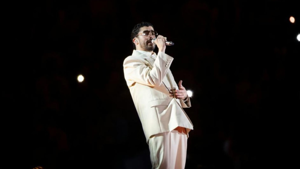 Video Growing excitement over Super Bowl halftime show