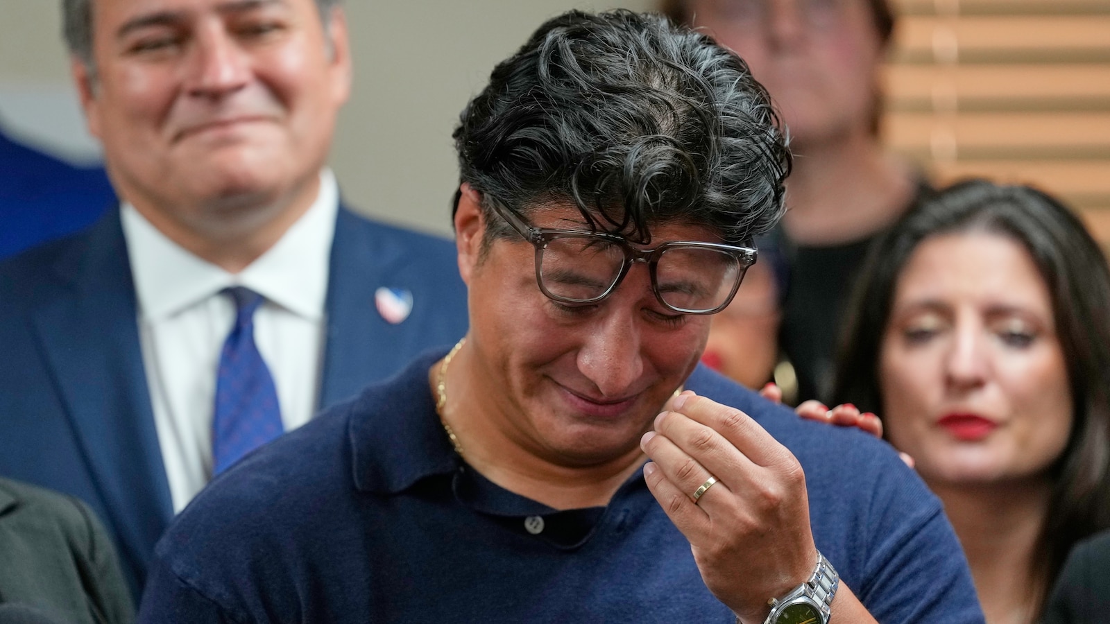  Son demands independent probe after father shot and killed by ICE officer in Houston