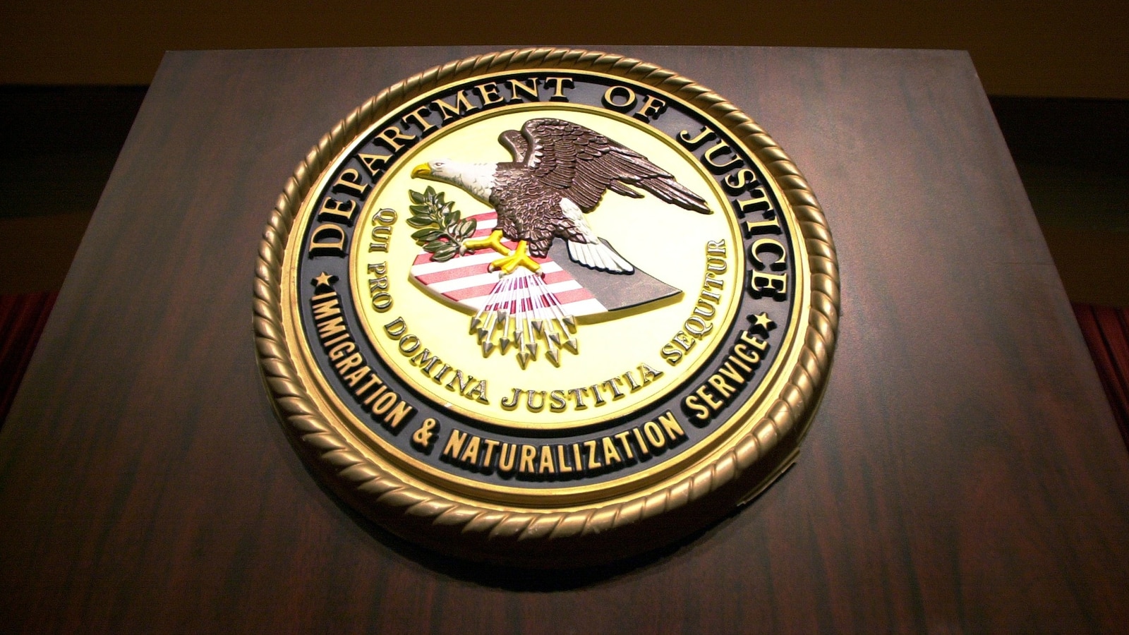 USCIS Expands Authority, Adds Law Enforcement Agents to Combat Immigration Fraud article image