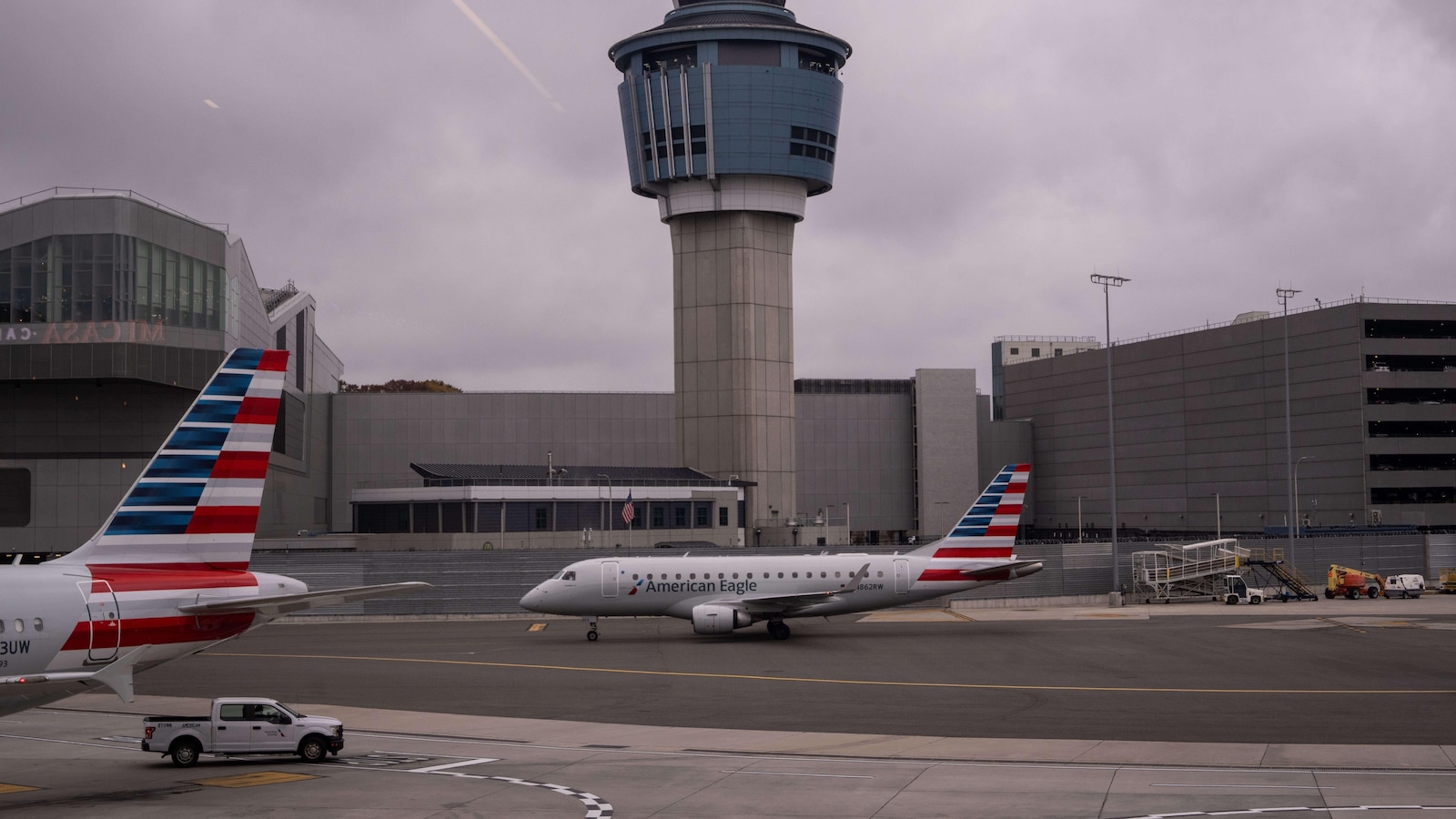 FAA takes first steps to restore flights after shutdown strain, but some limits remain