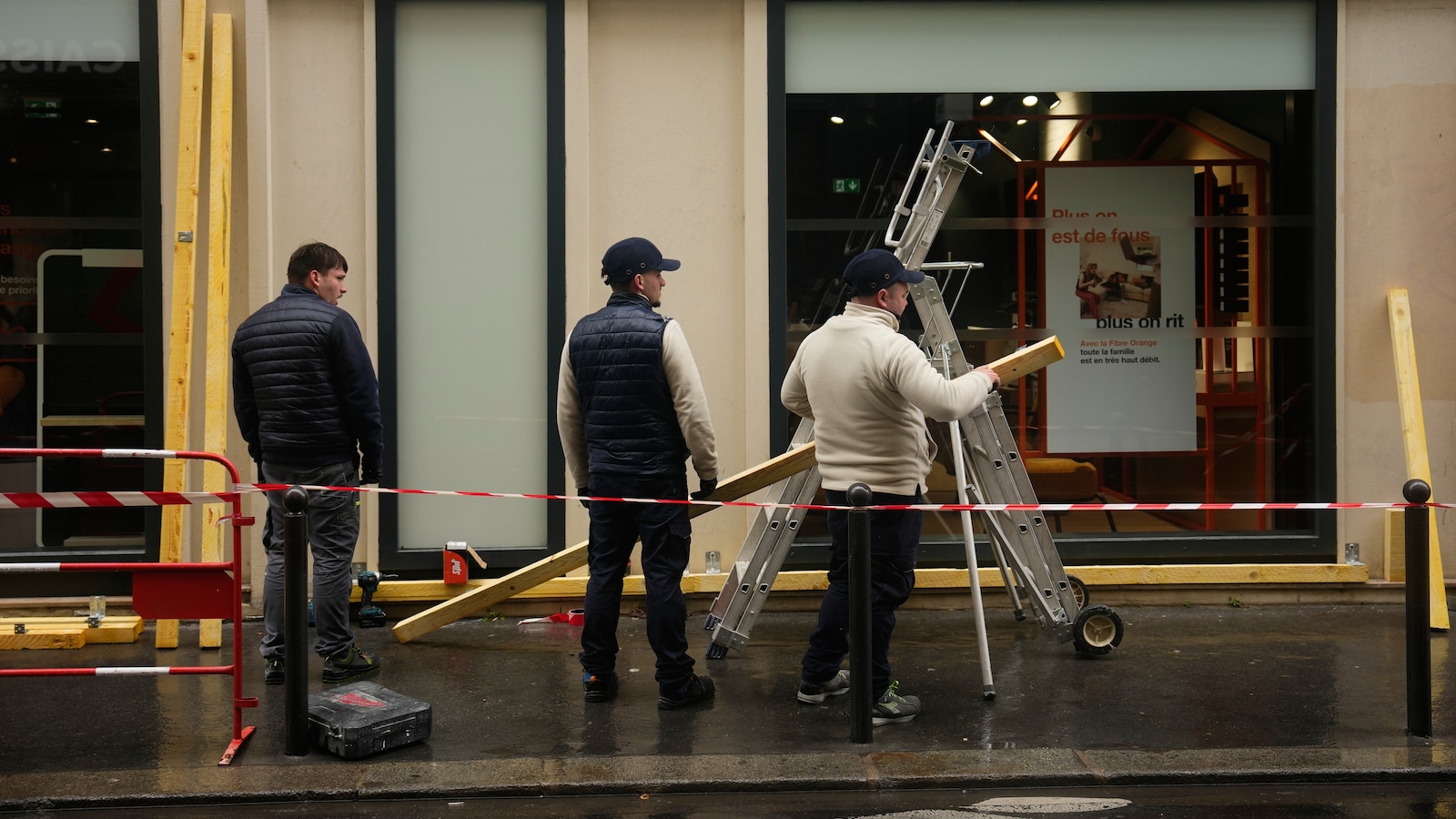 Louvre, Orsay and Picasso museums shut Saturday as France braces for protests