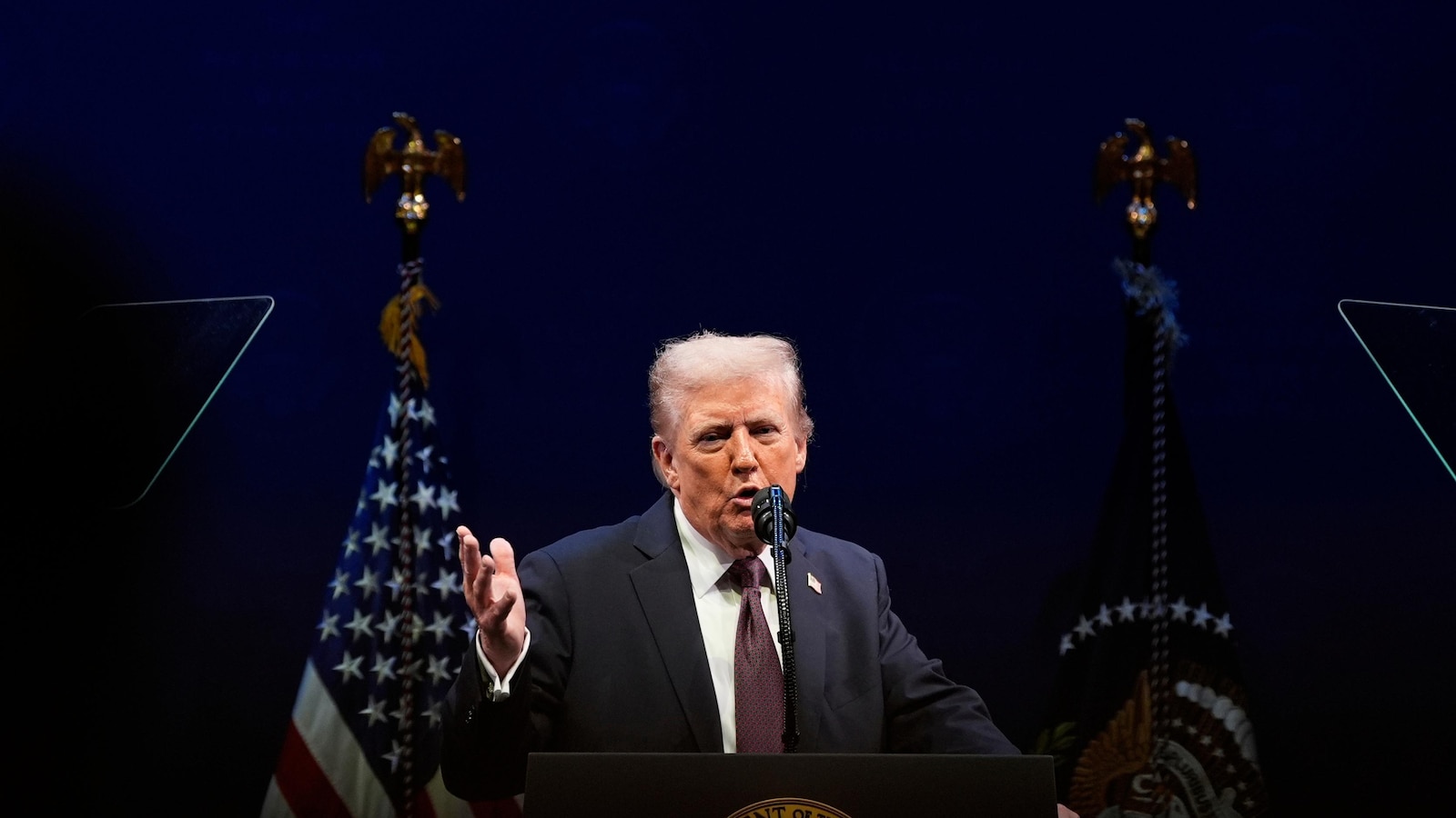  Trump and other top Republicans will read passages in a marathon Bible event