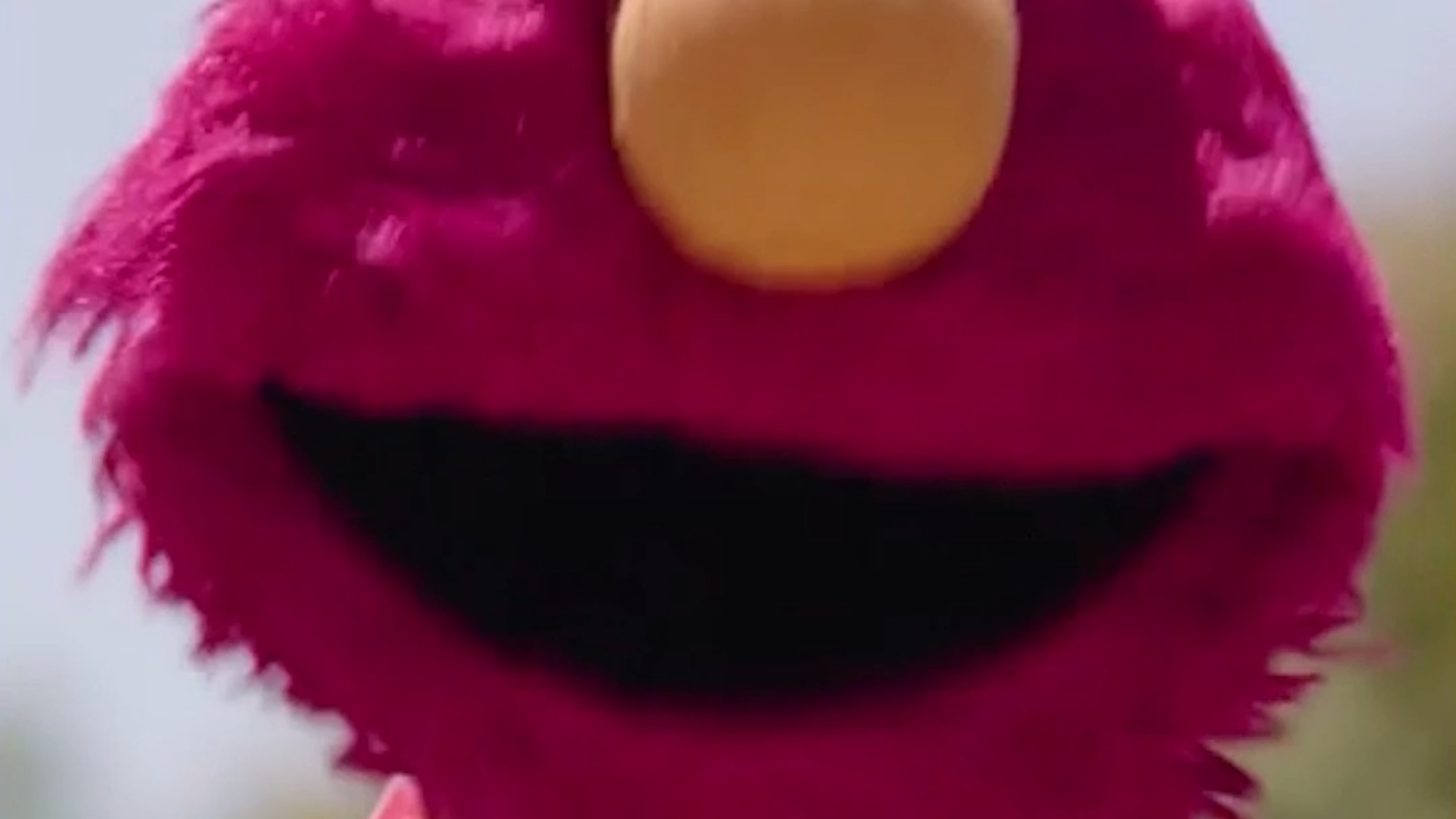 Video Elmo is Team USA for the World Cup - ABC News