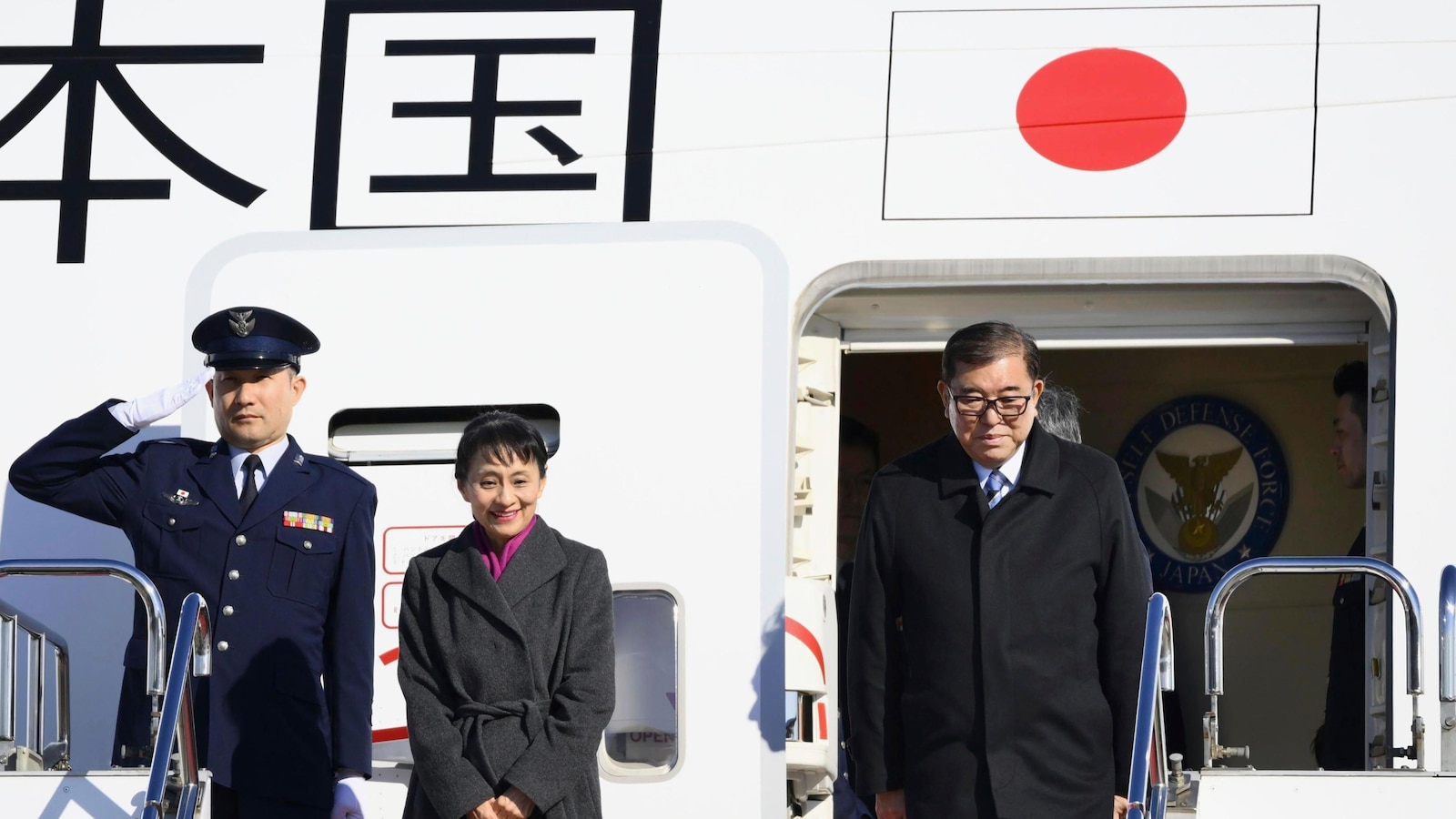 Japan's Ishiba heads to Malaysia and Indonesia to strengthen defense and economic ties