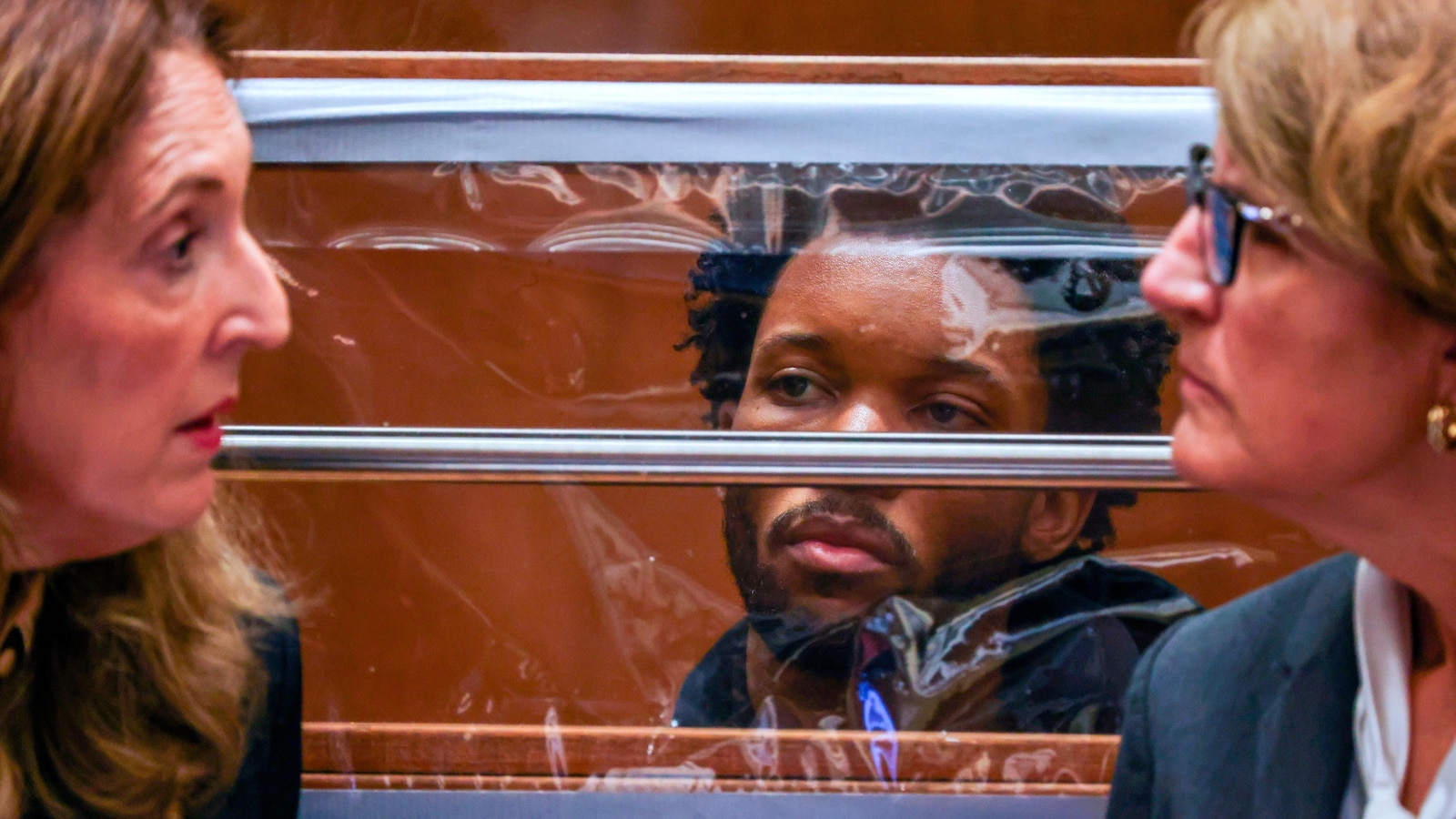 Singer D4vd's lawyers look to make evidence against him public in killing of 14-year-old girl