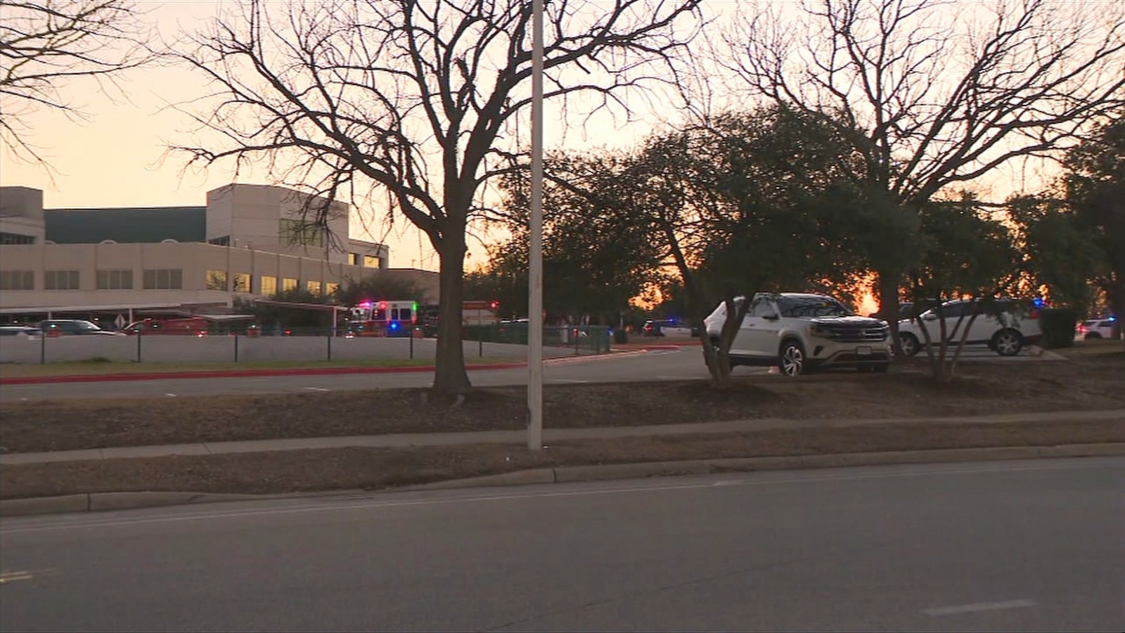1 dead 5 injured after vehicle crashes into ER at Austin hospital Officials  ABC News