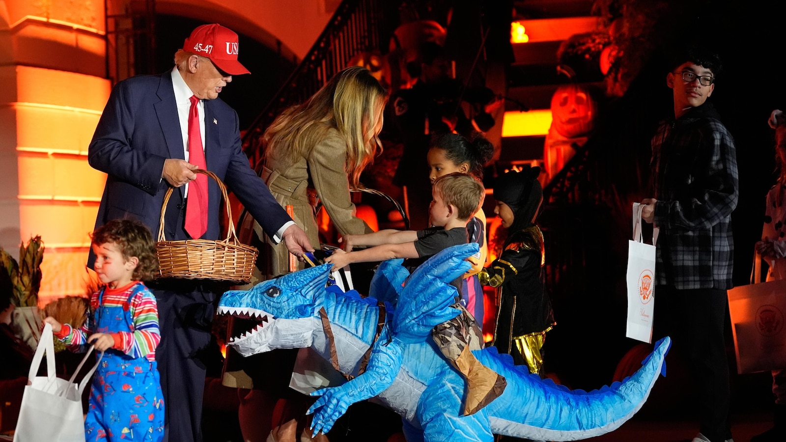 Trump hosts White House Halloween bash amid shutdown Trump hosts White House Halloween bash amid shutdown