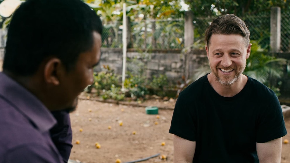 Video Actor Ben McKenzie on his new doc ‘Everyone Is Lying to You for Money’