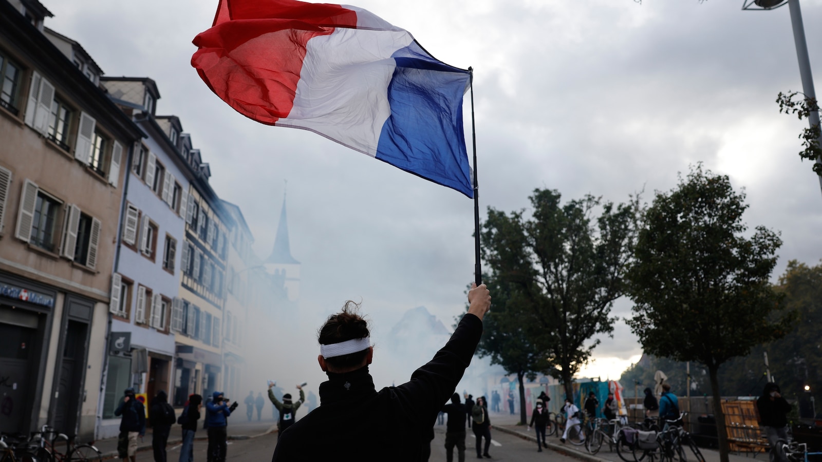 More than 400,000 protest across France, challenging Macron as Paris clashes erupt More than 400,000 protest across France, challenging Macron as Paris clashes erupt