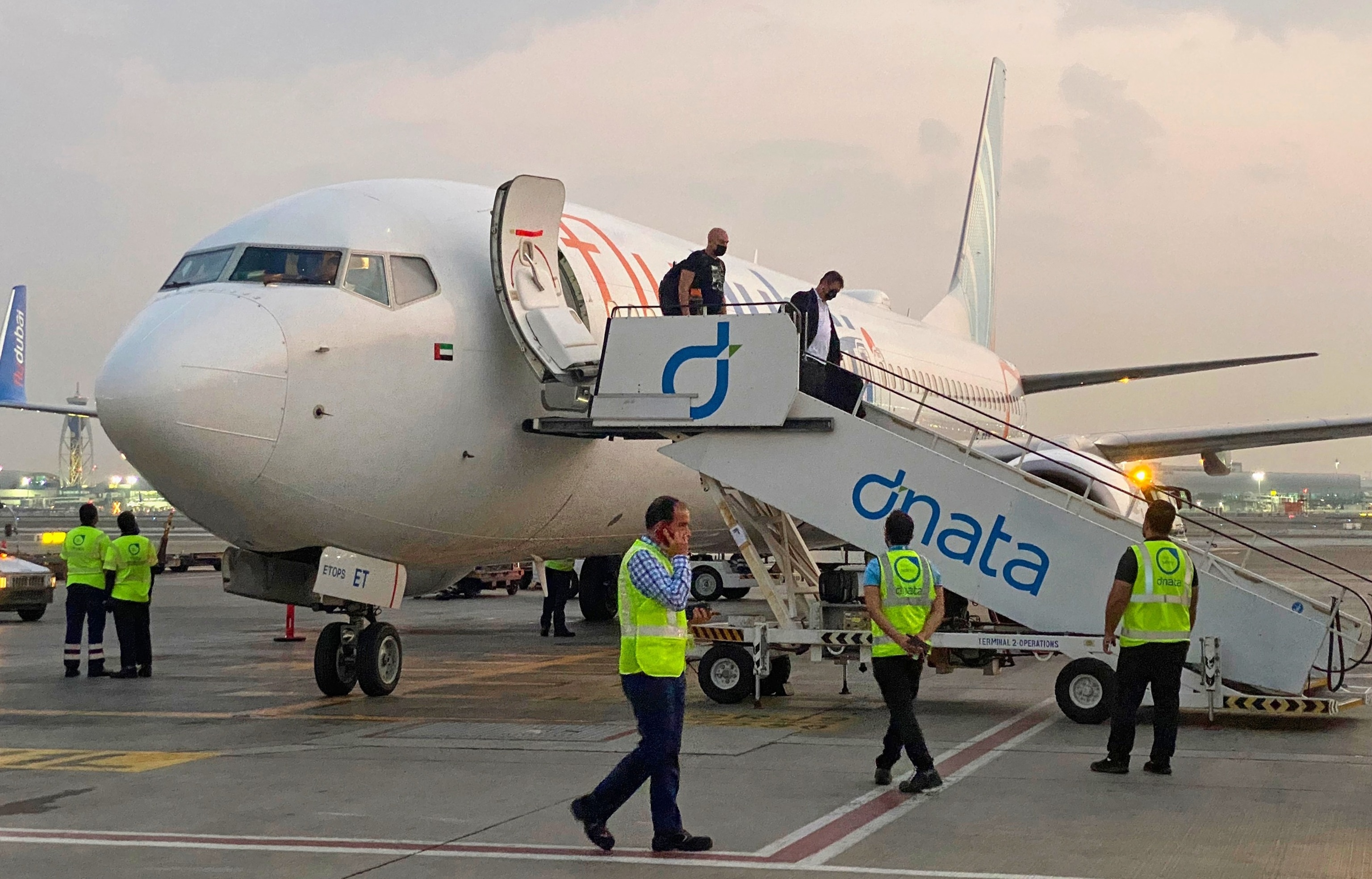 PHOTO: Mideast Emergency Landing